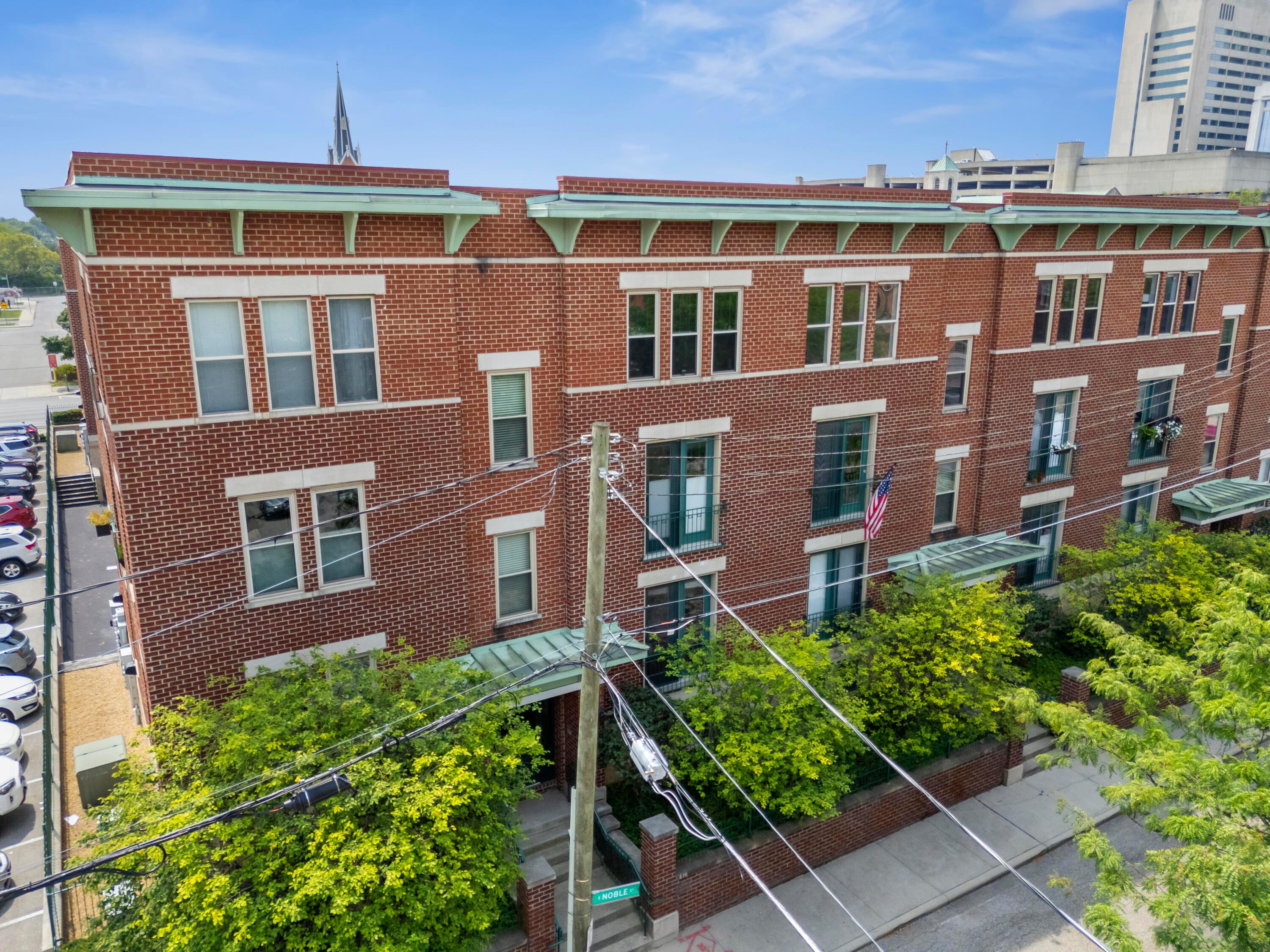 123 E Noble Street, 1
