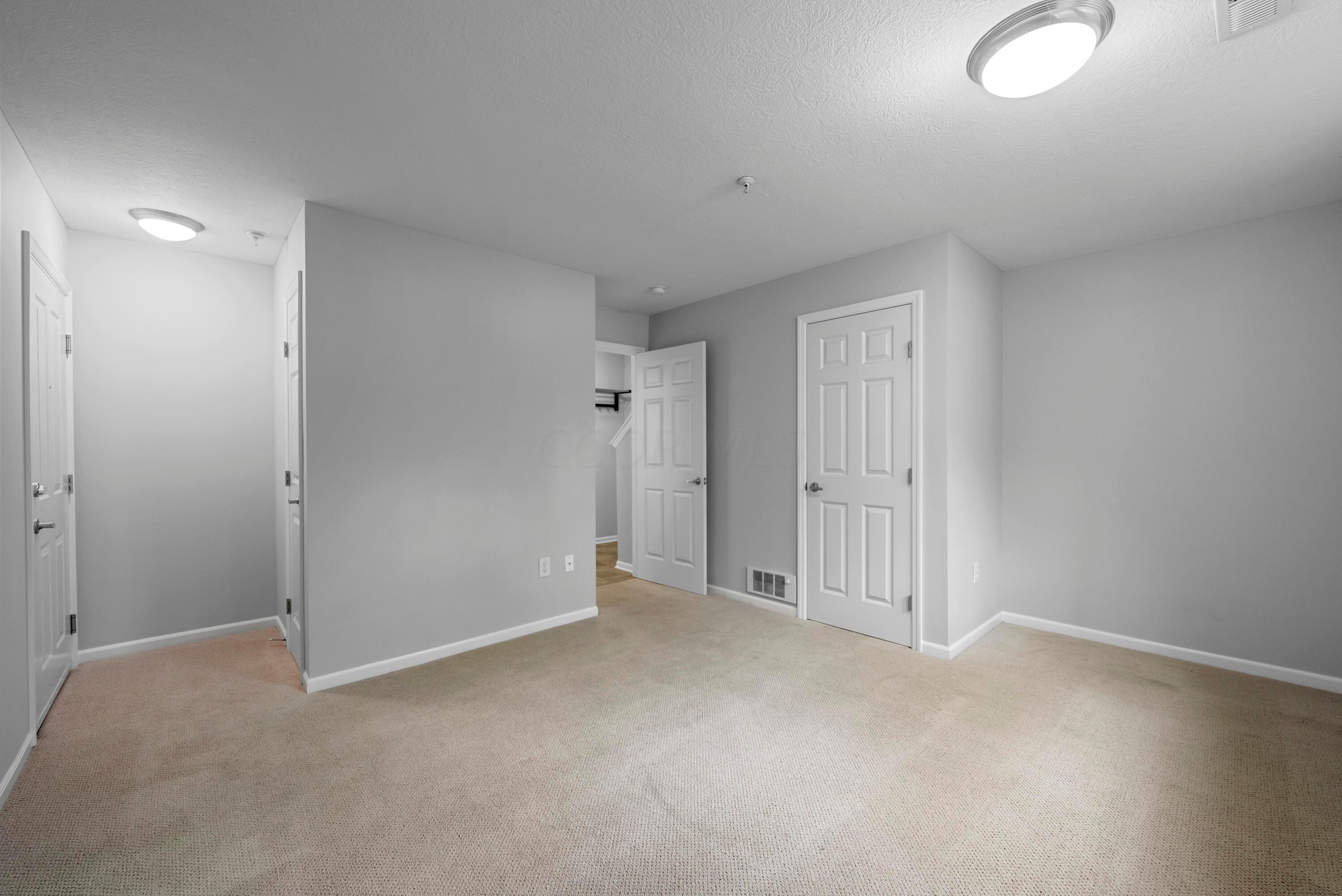 123 E Noble Street, 1