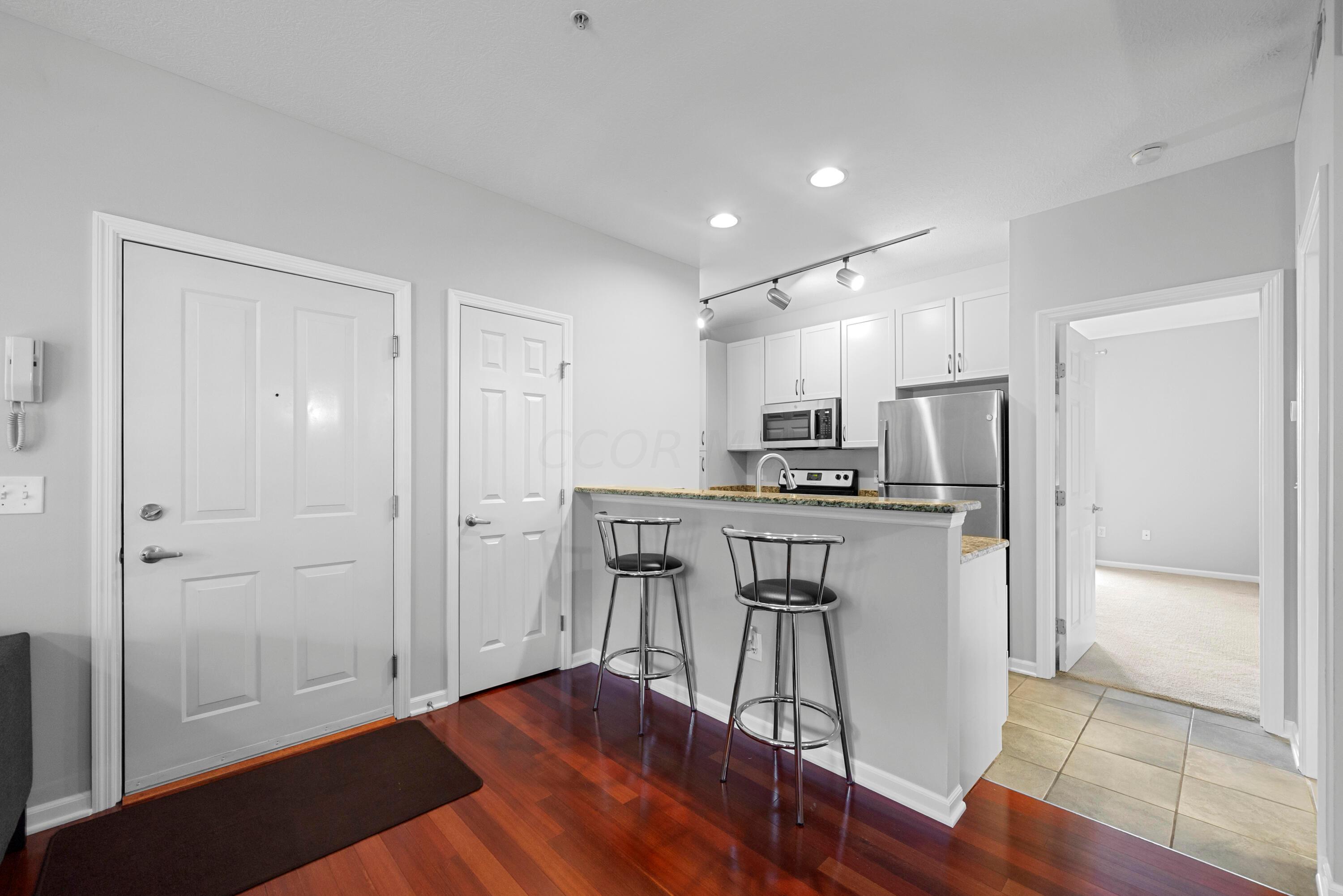 123 E Noble Street, 1