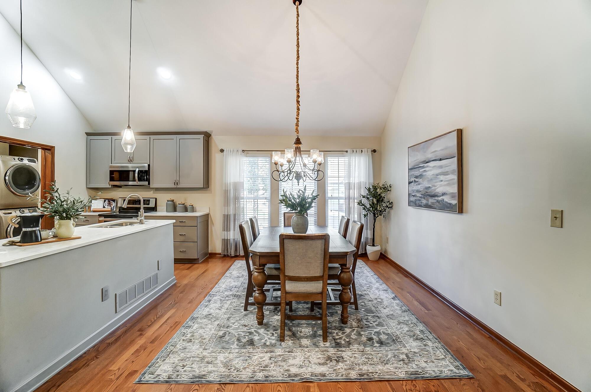 6546 Upper Lake Circle