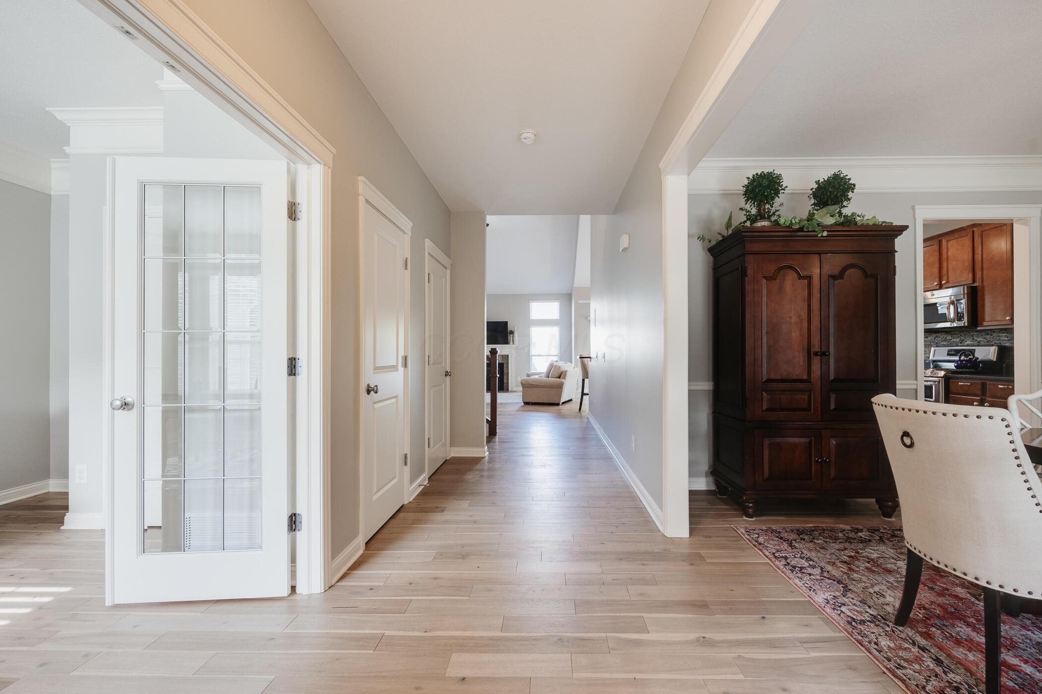 6745 Fall Brook Trail