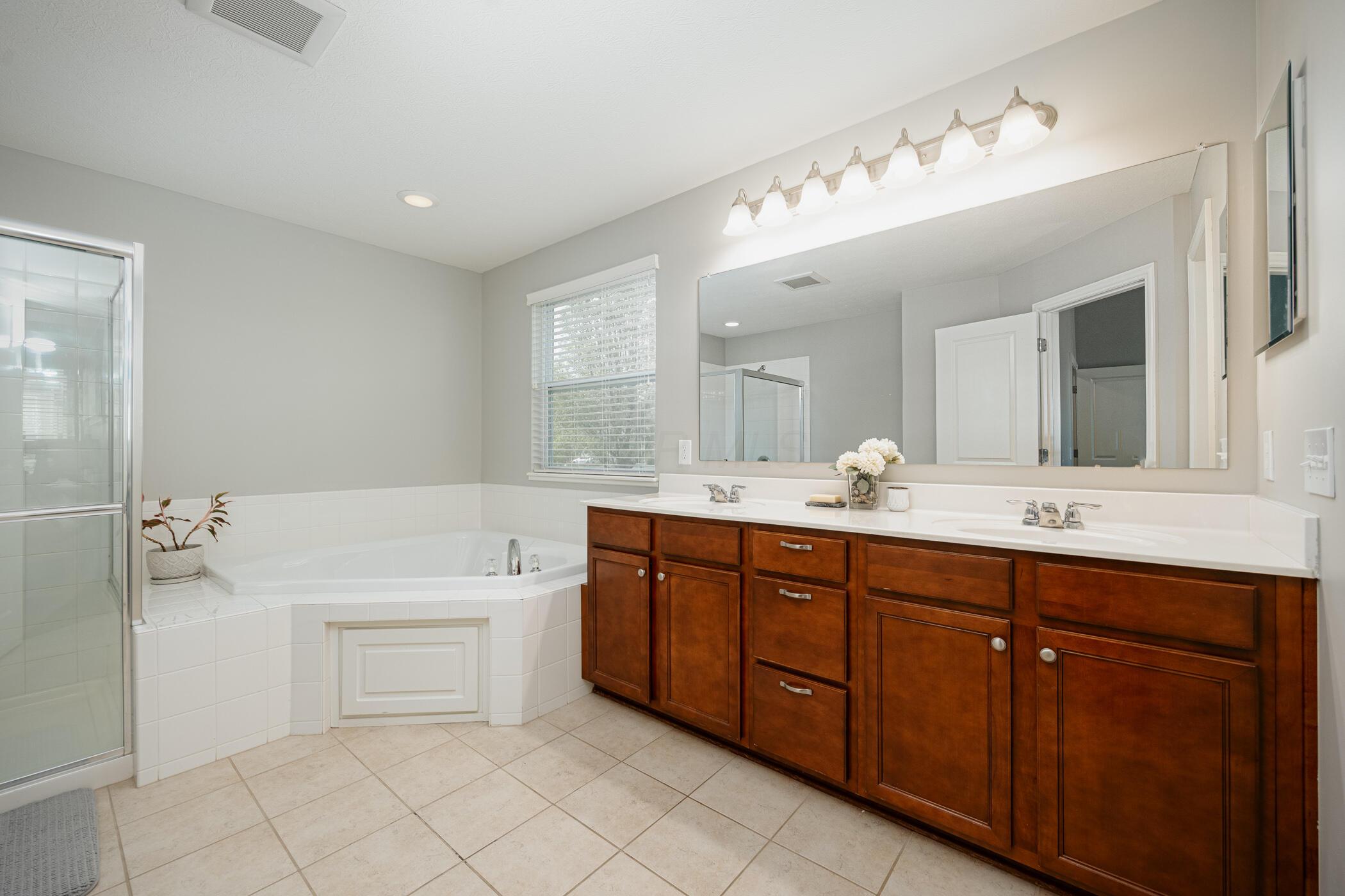 6745 Fall Brook Trail