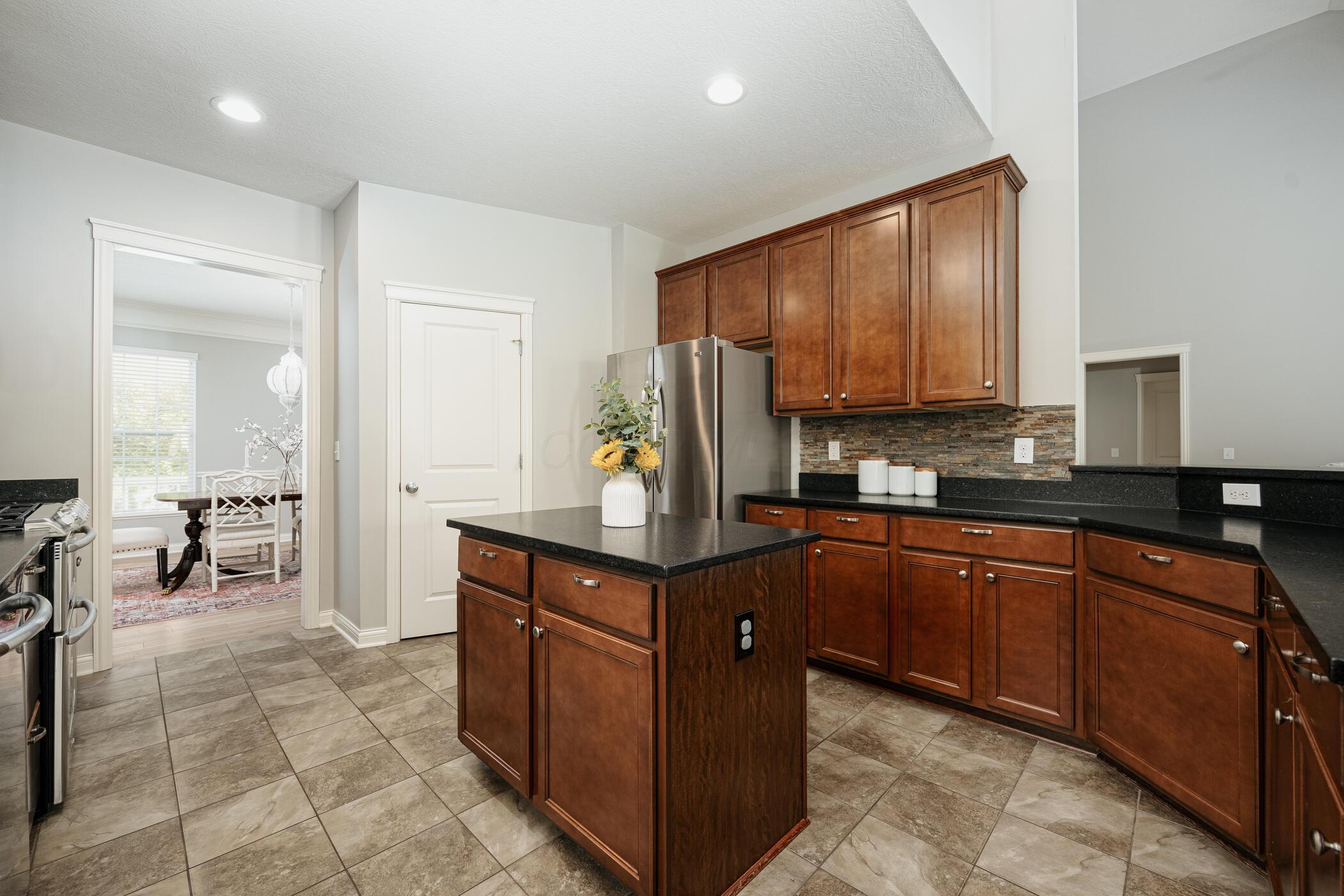 6745 Fall Brook Trail
