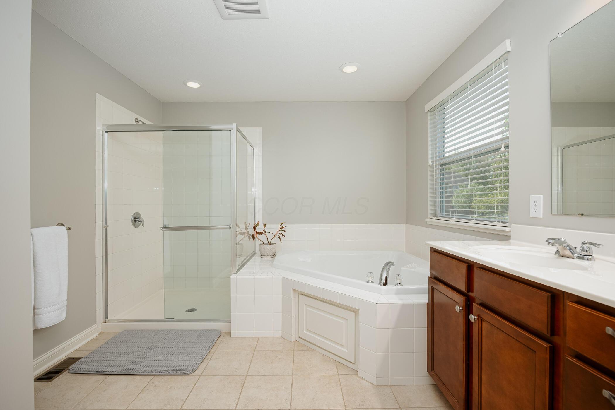 6745 Fall Brook Trail