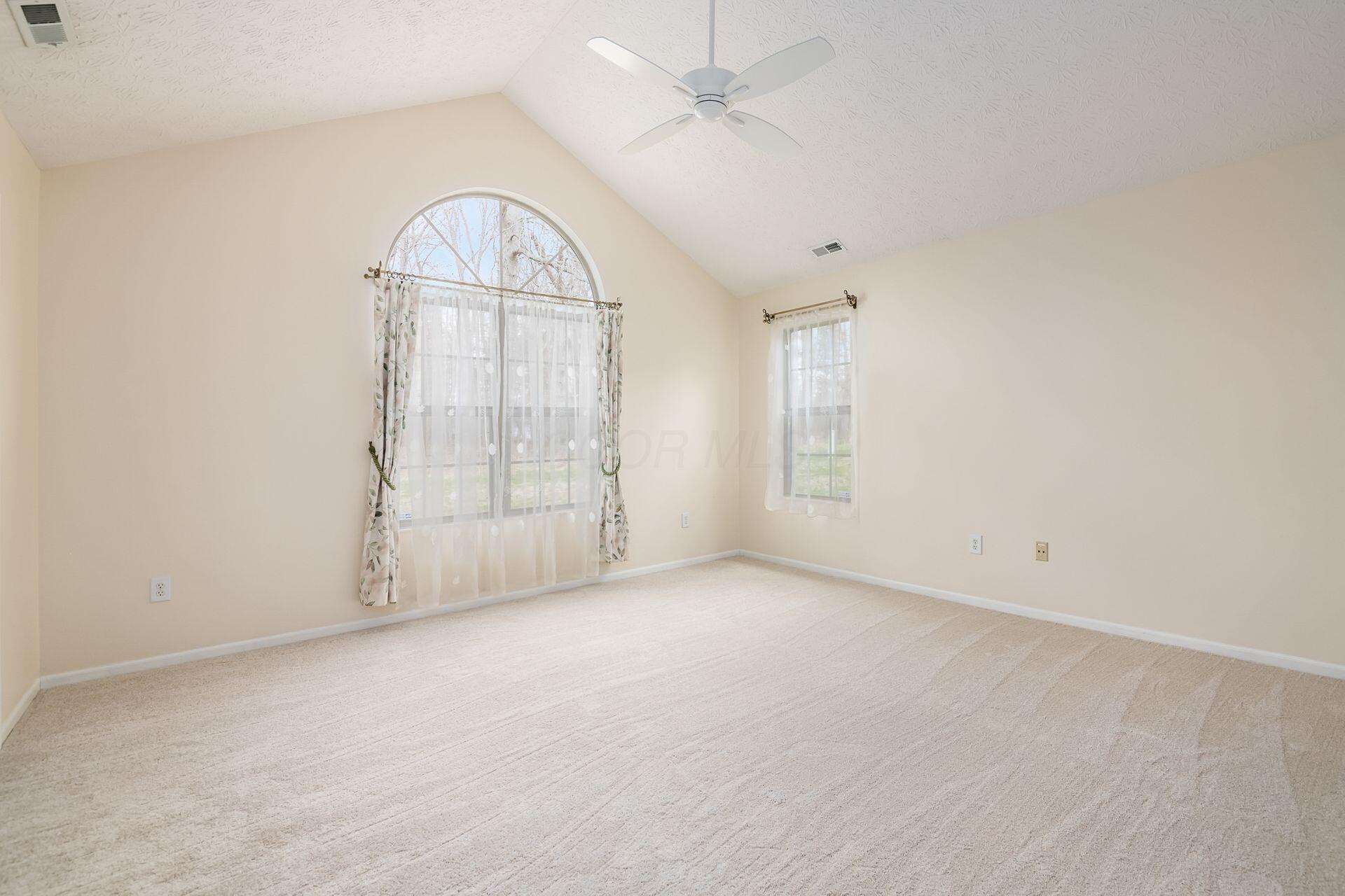 5615 Meadowood Lane