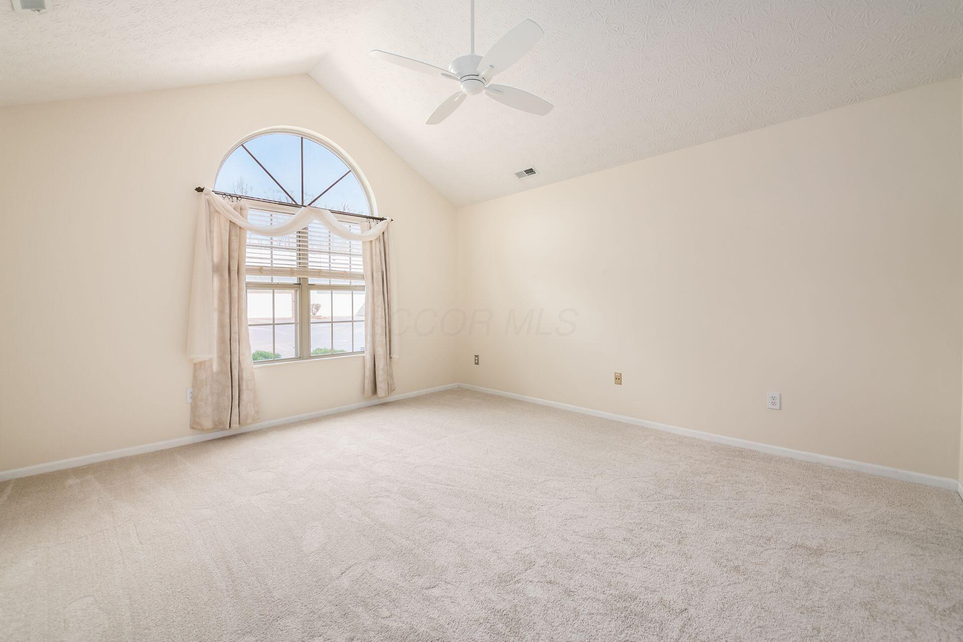 5615 Meadowood Lane