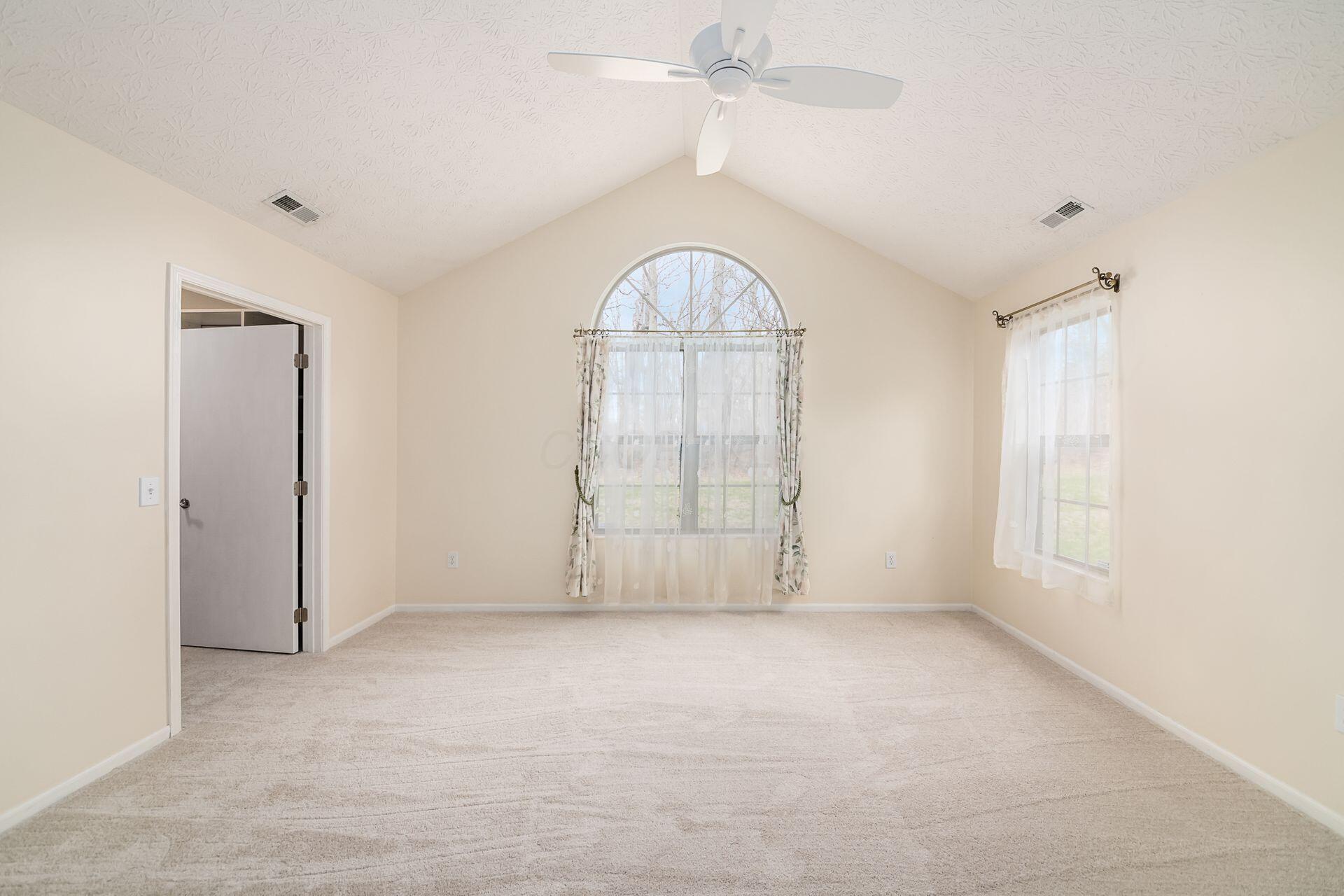 5615 Meadowood Lane