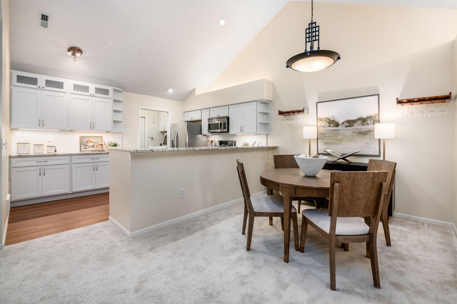 5615 Meadowood Lane