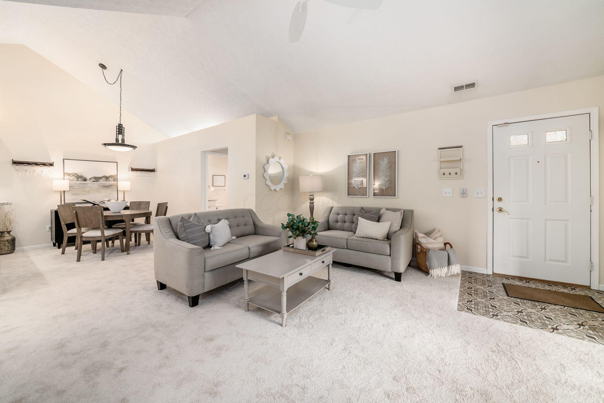 5615 Meadowood Lane
