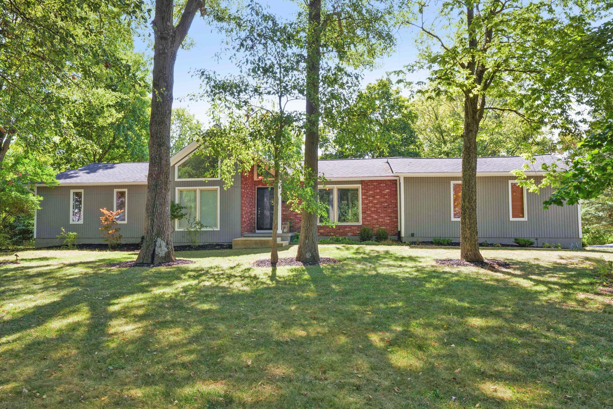 6079 Holiday Lane