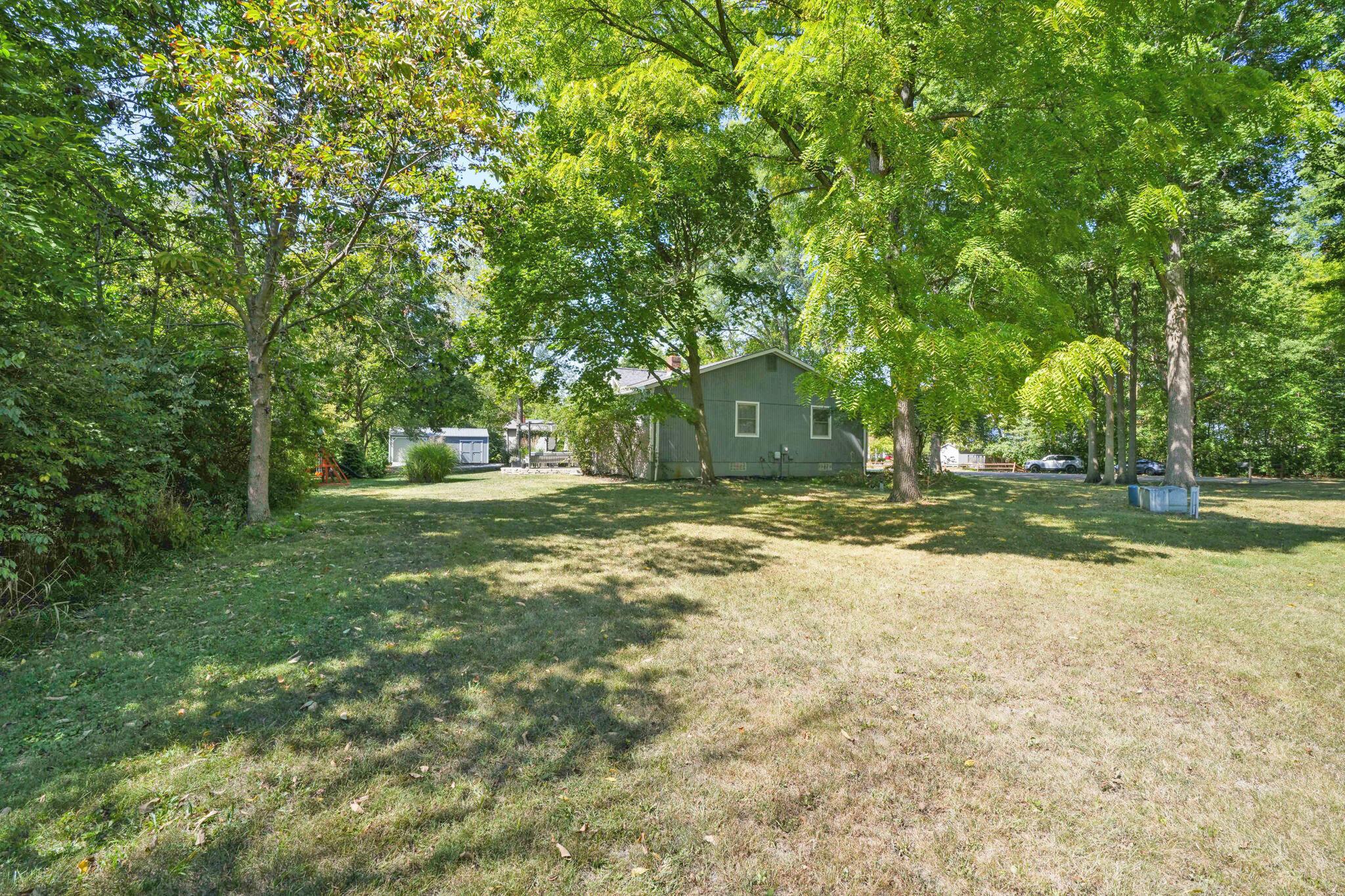 6079 Holiday Lane