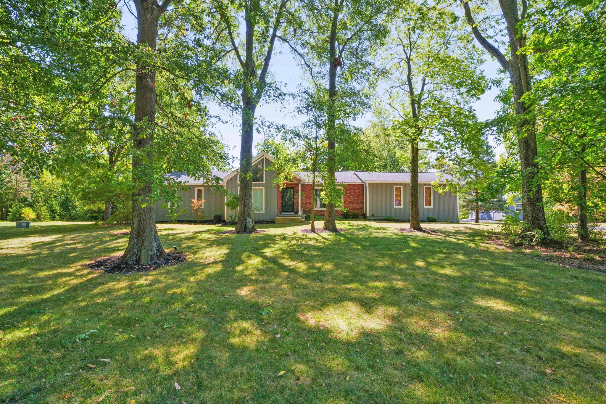6079 Holiday Lane