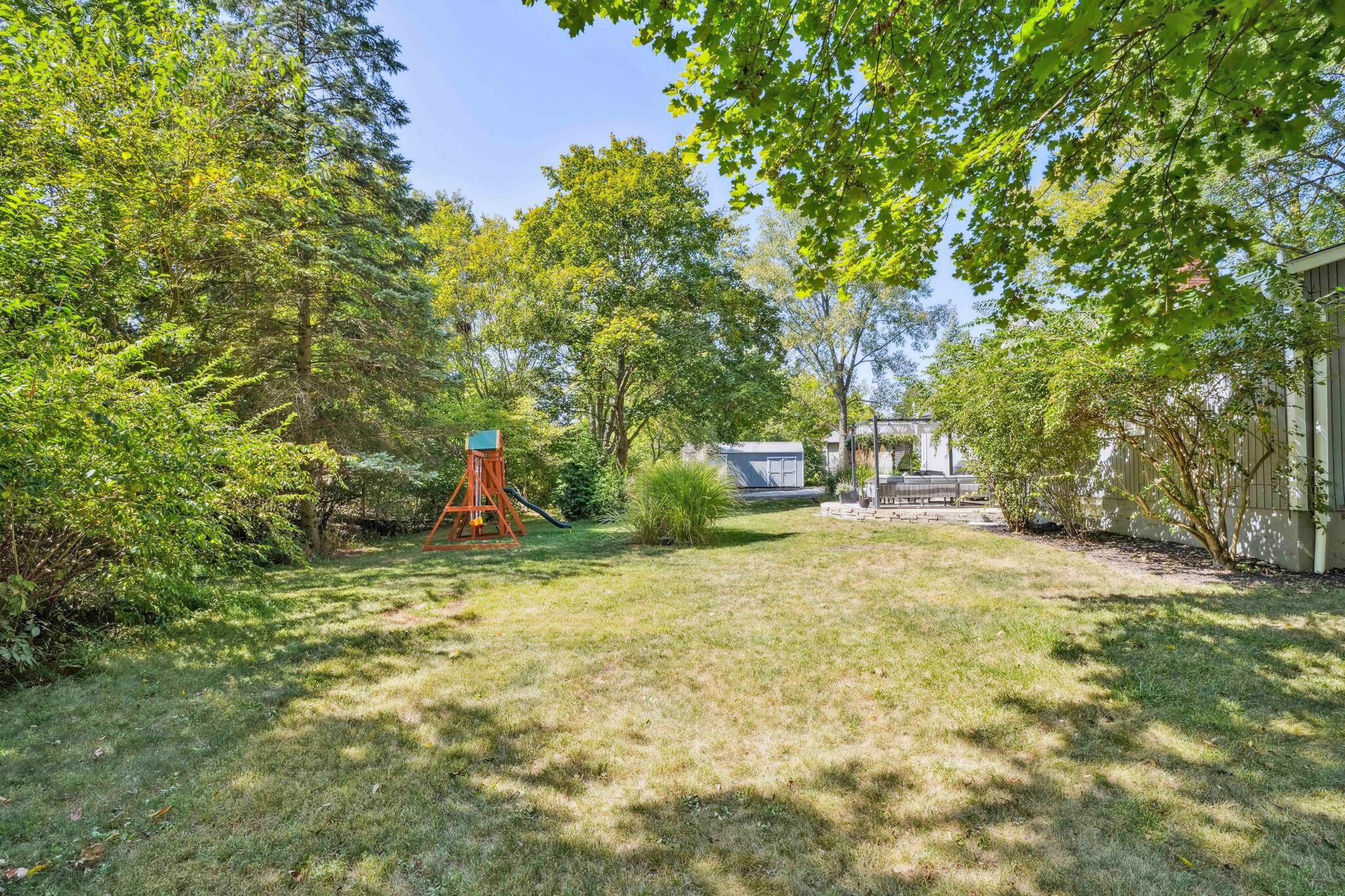 6079 Holiday Lane