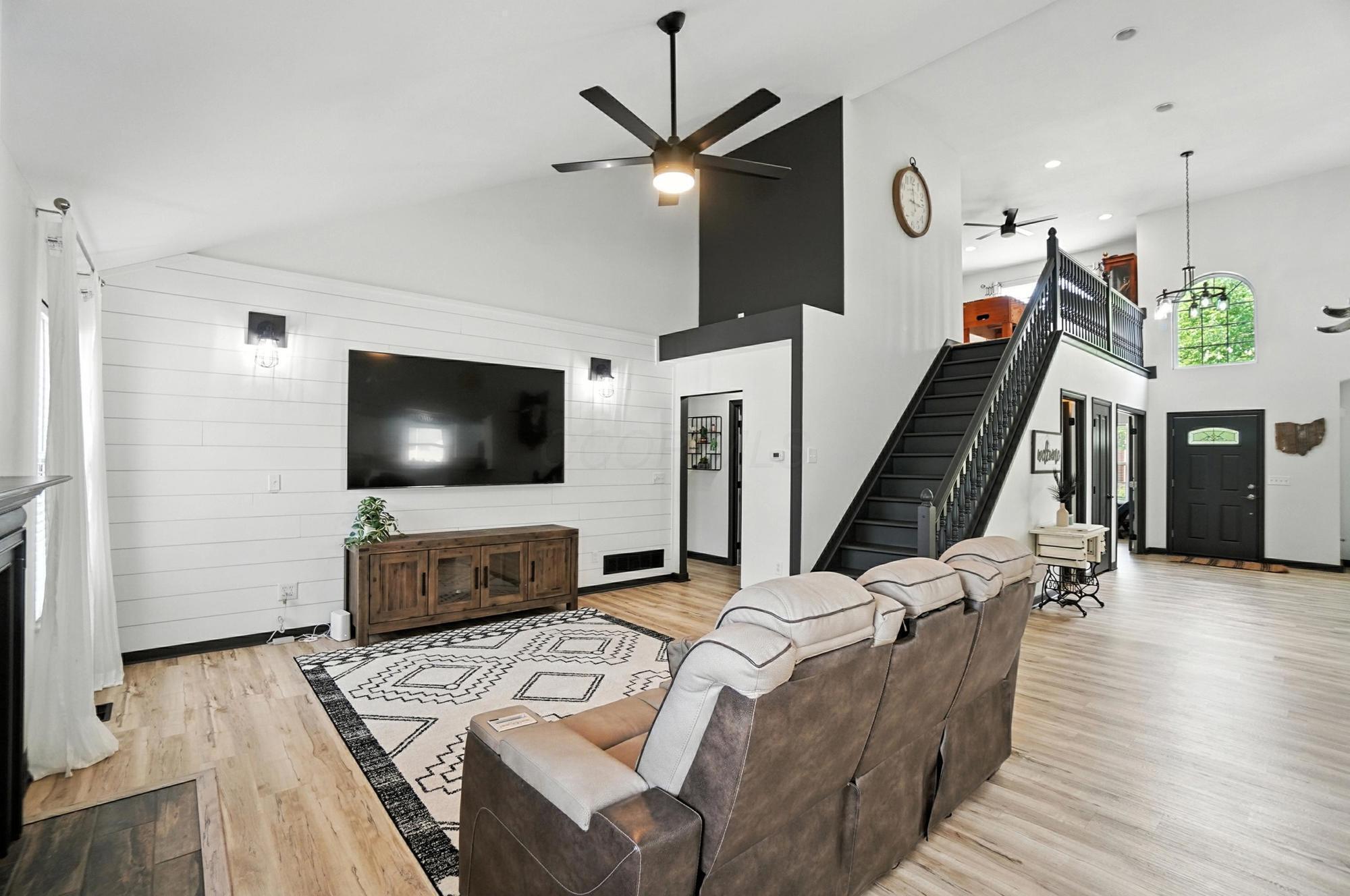 765 Aldengate Drive
