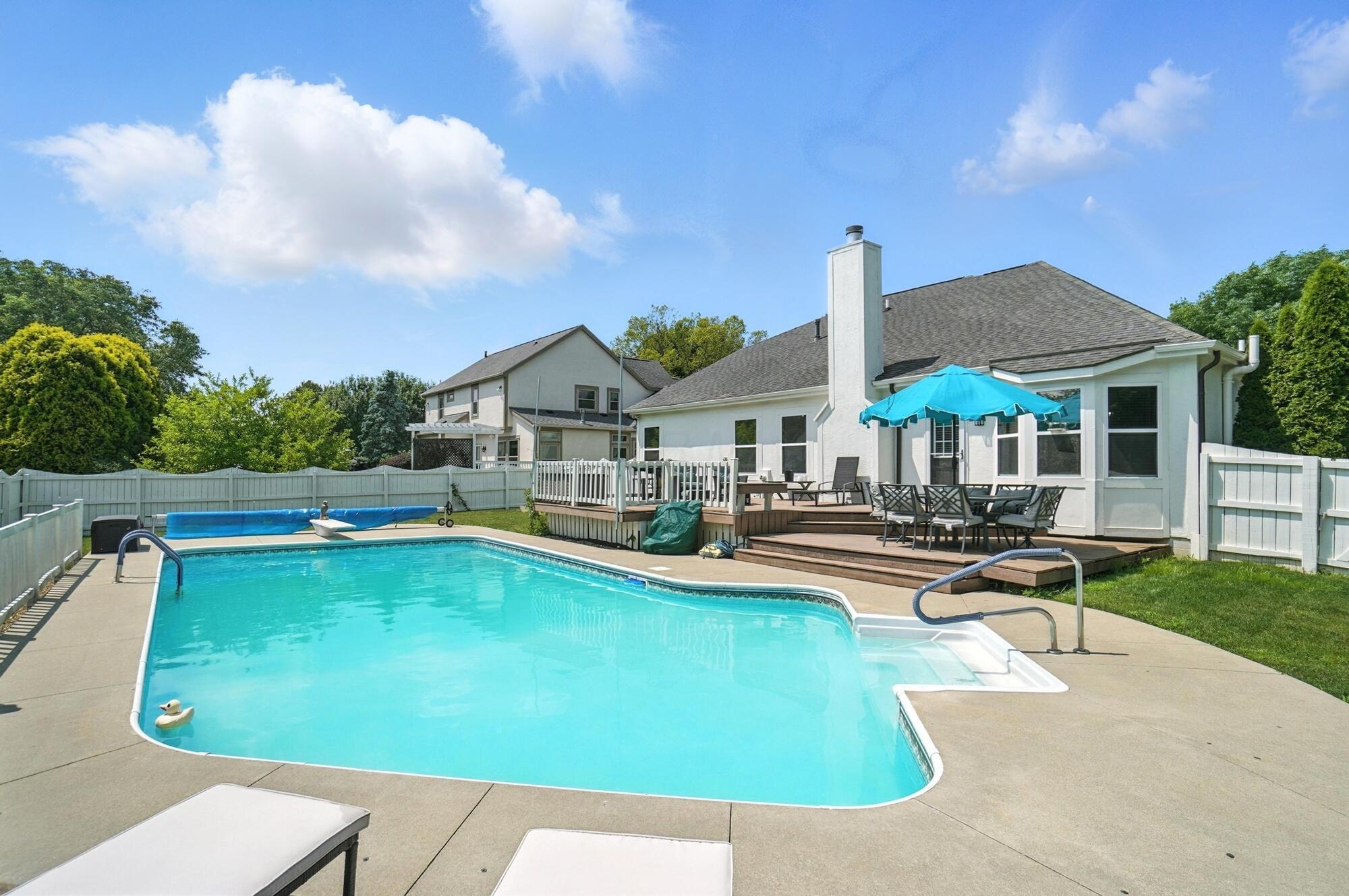 765 Aldengate Drive