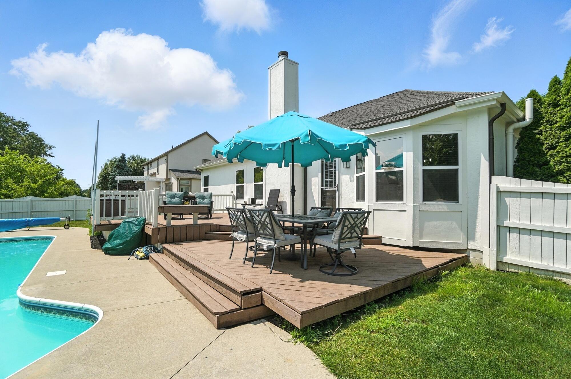 765 Aldengate Drive