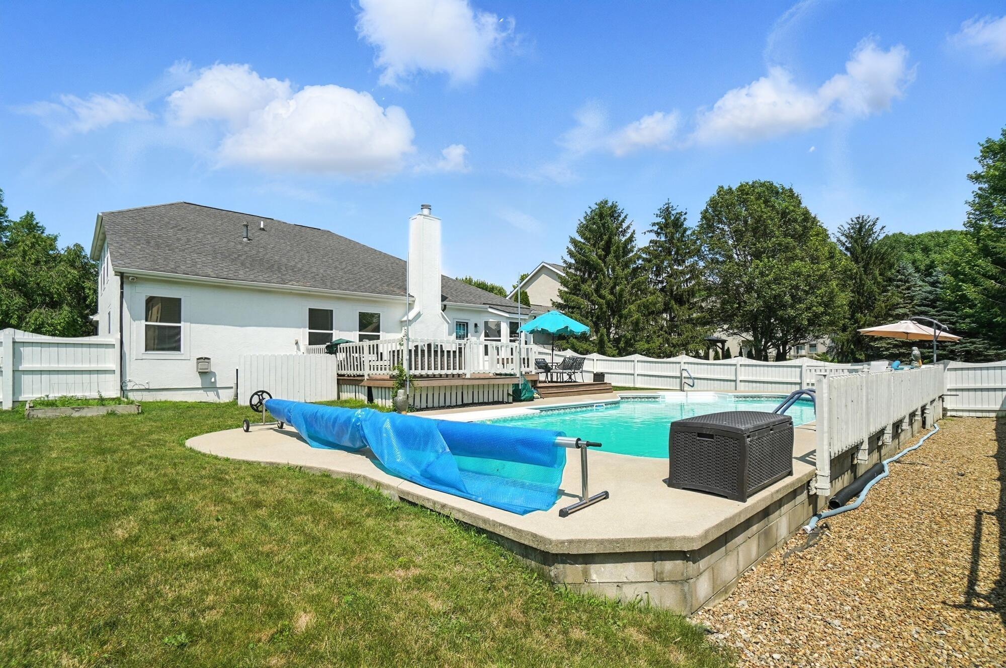 765 Aldengate Drive