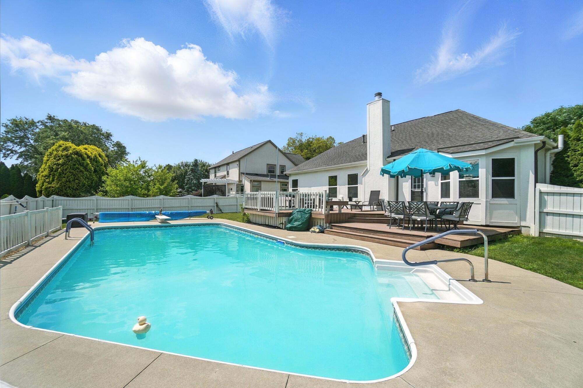 765 Aldengate Drive