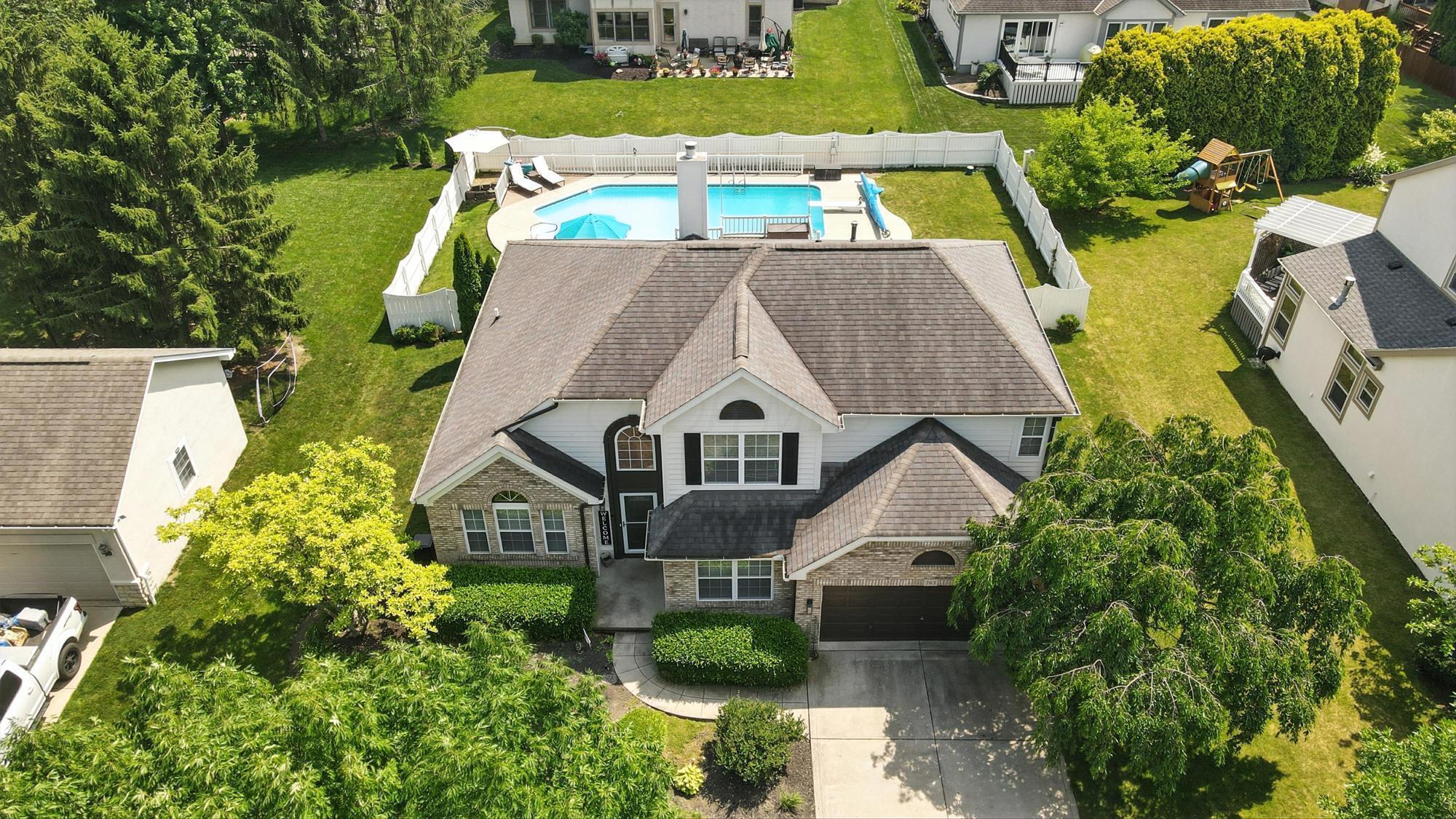 765 Aldengate Drive