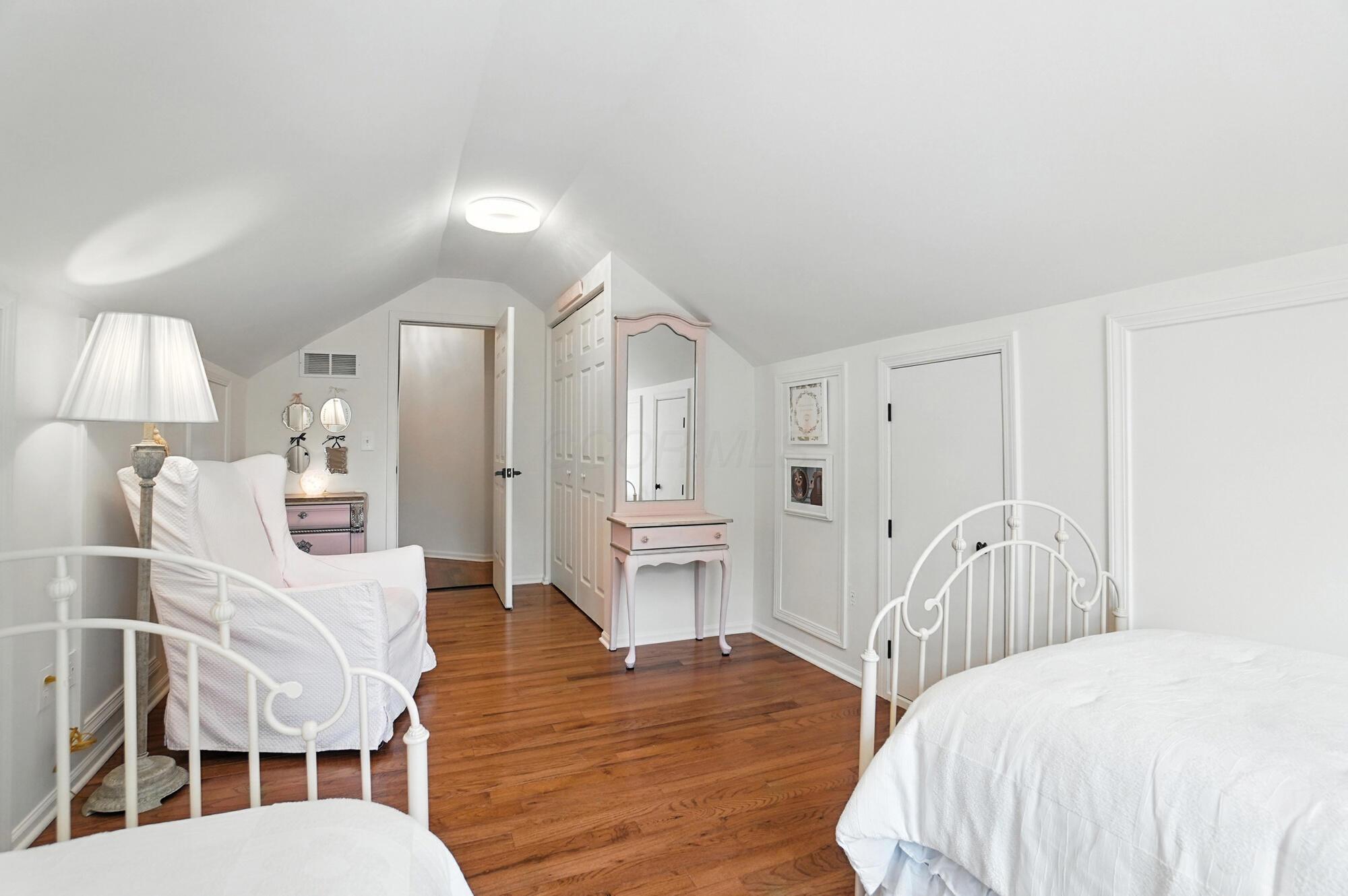 383 Belle Haven Parkway