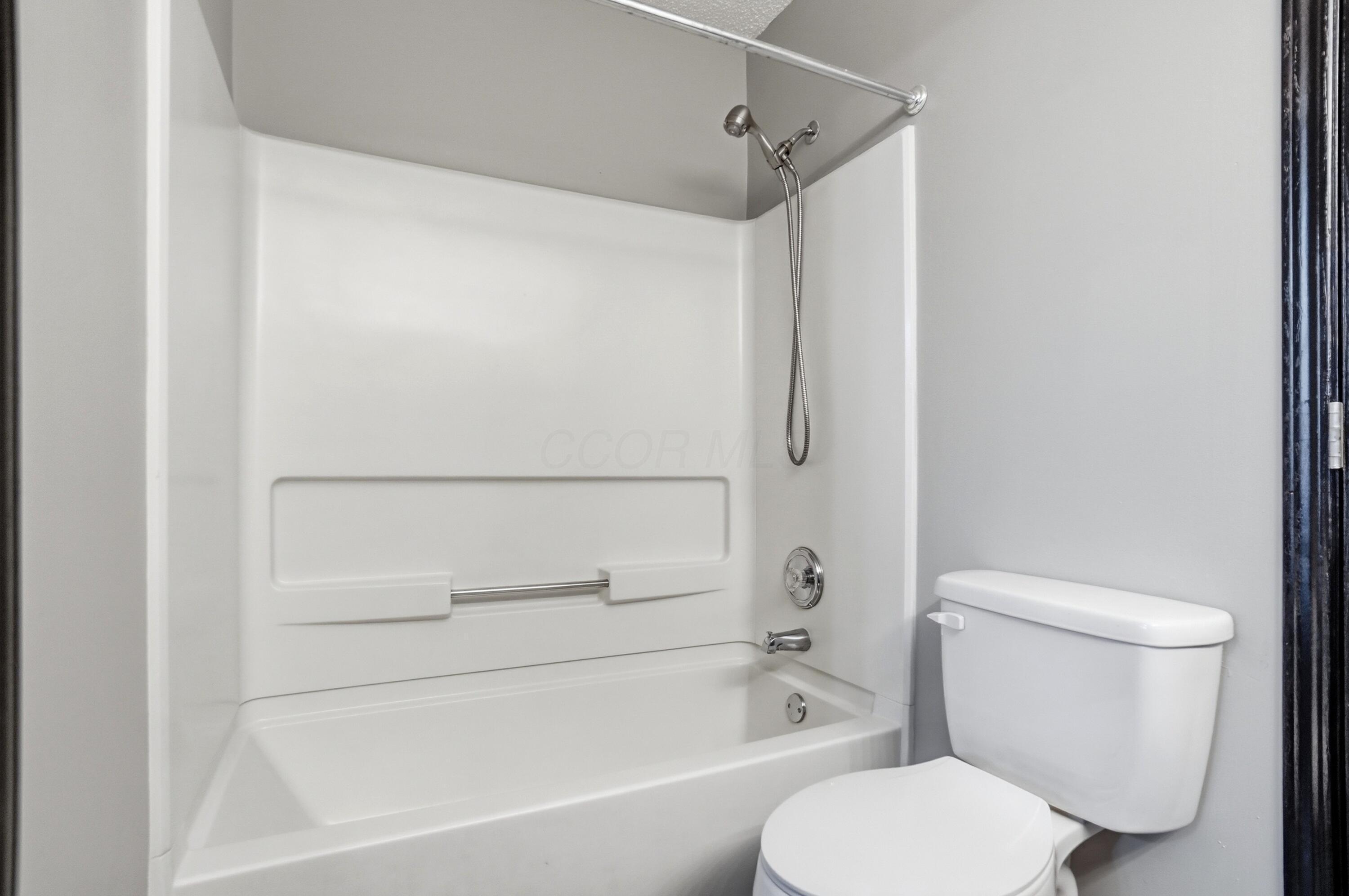 5390 Pond View Drive