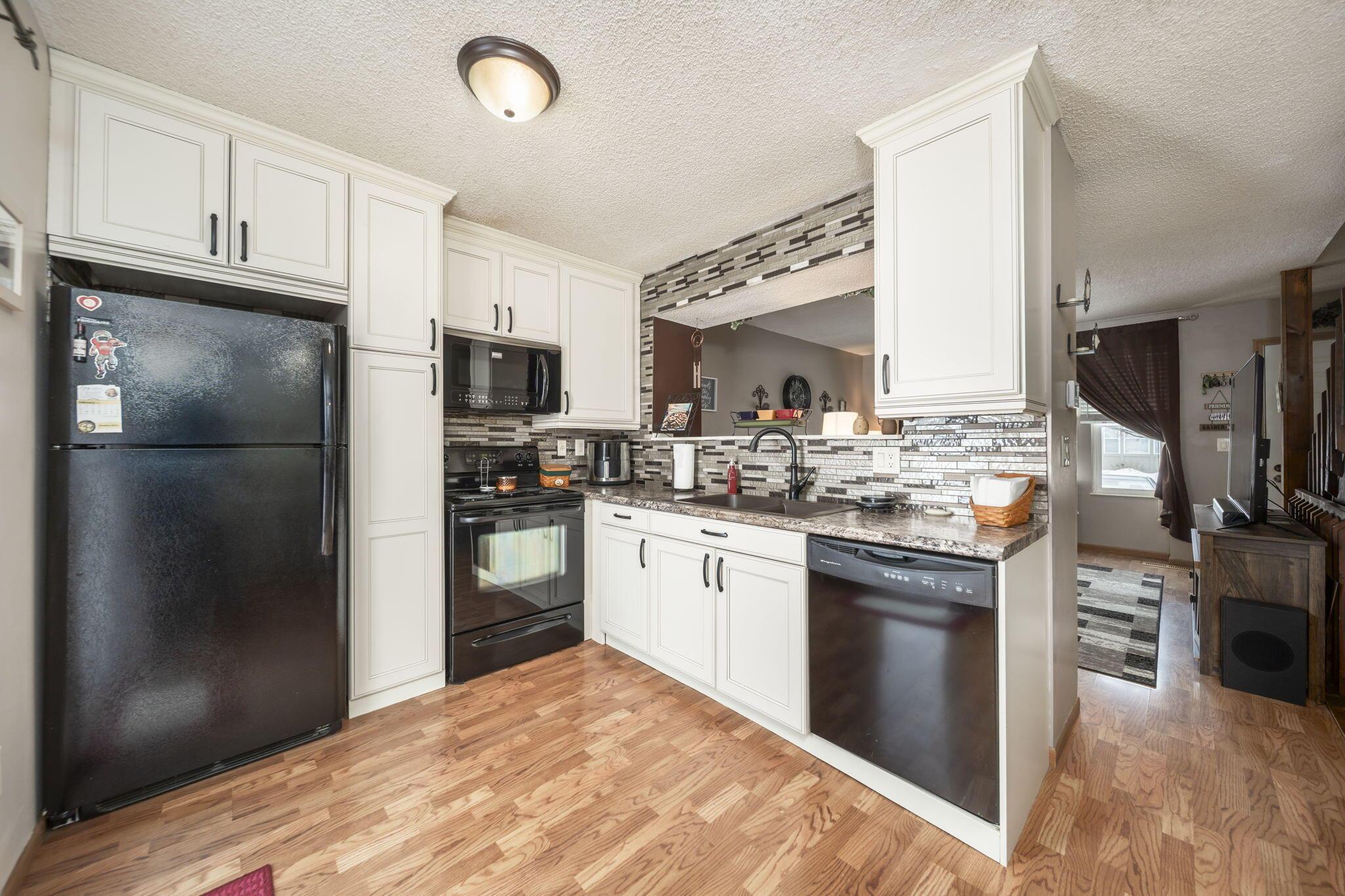 7712 Barkwood Drive, 3B