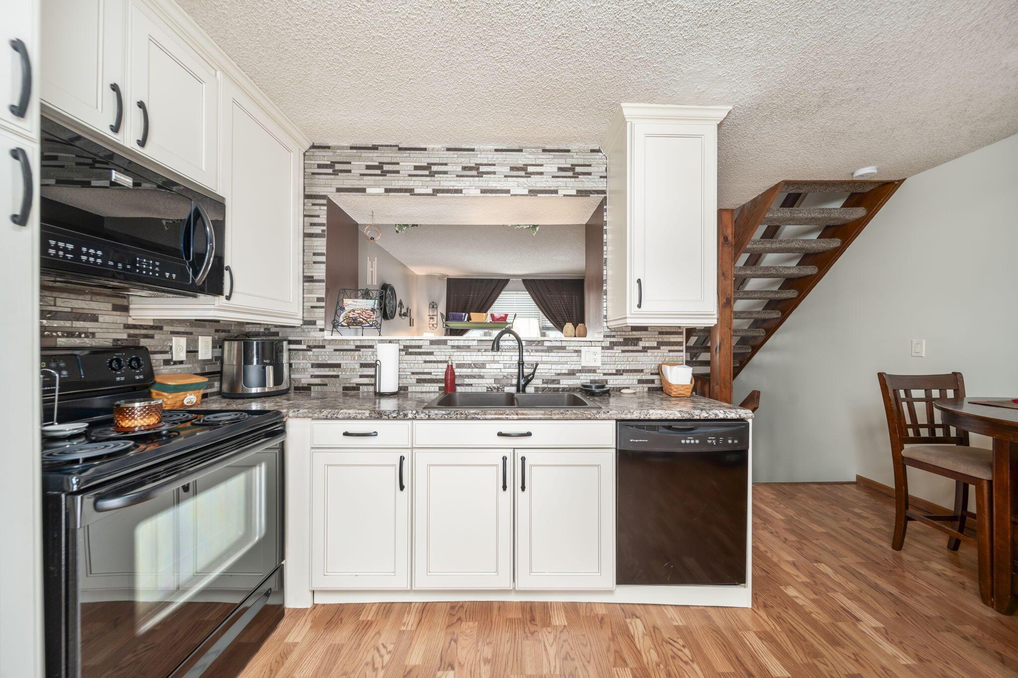 7712 Barkwood Drive, 3B