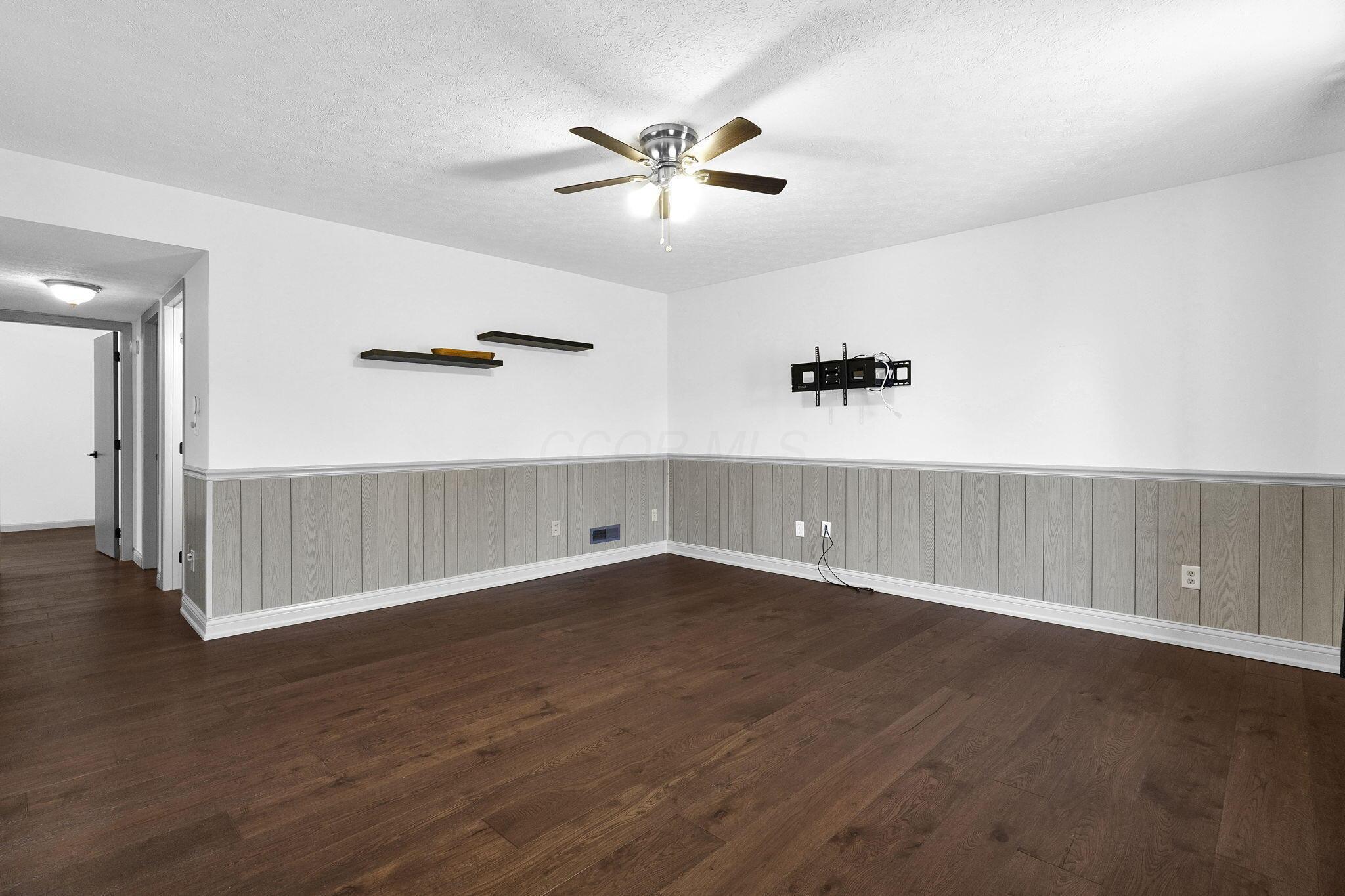 1330 Yorkland Road, B