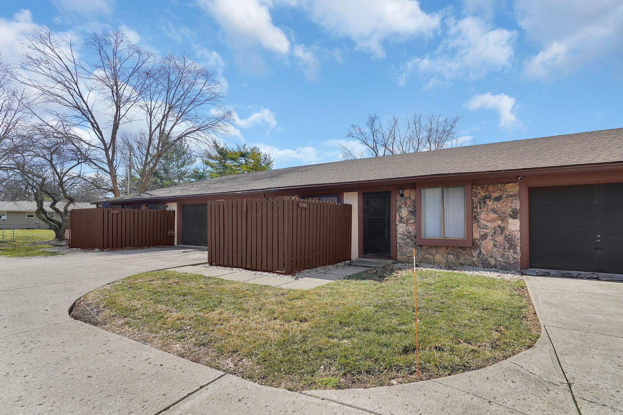 1330 Yorkland Road, B