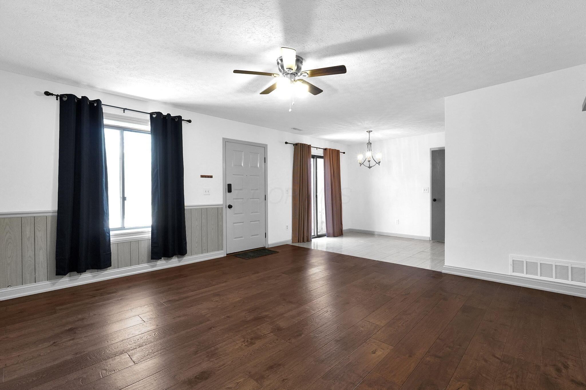 1330 Yorkland Road, B