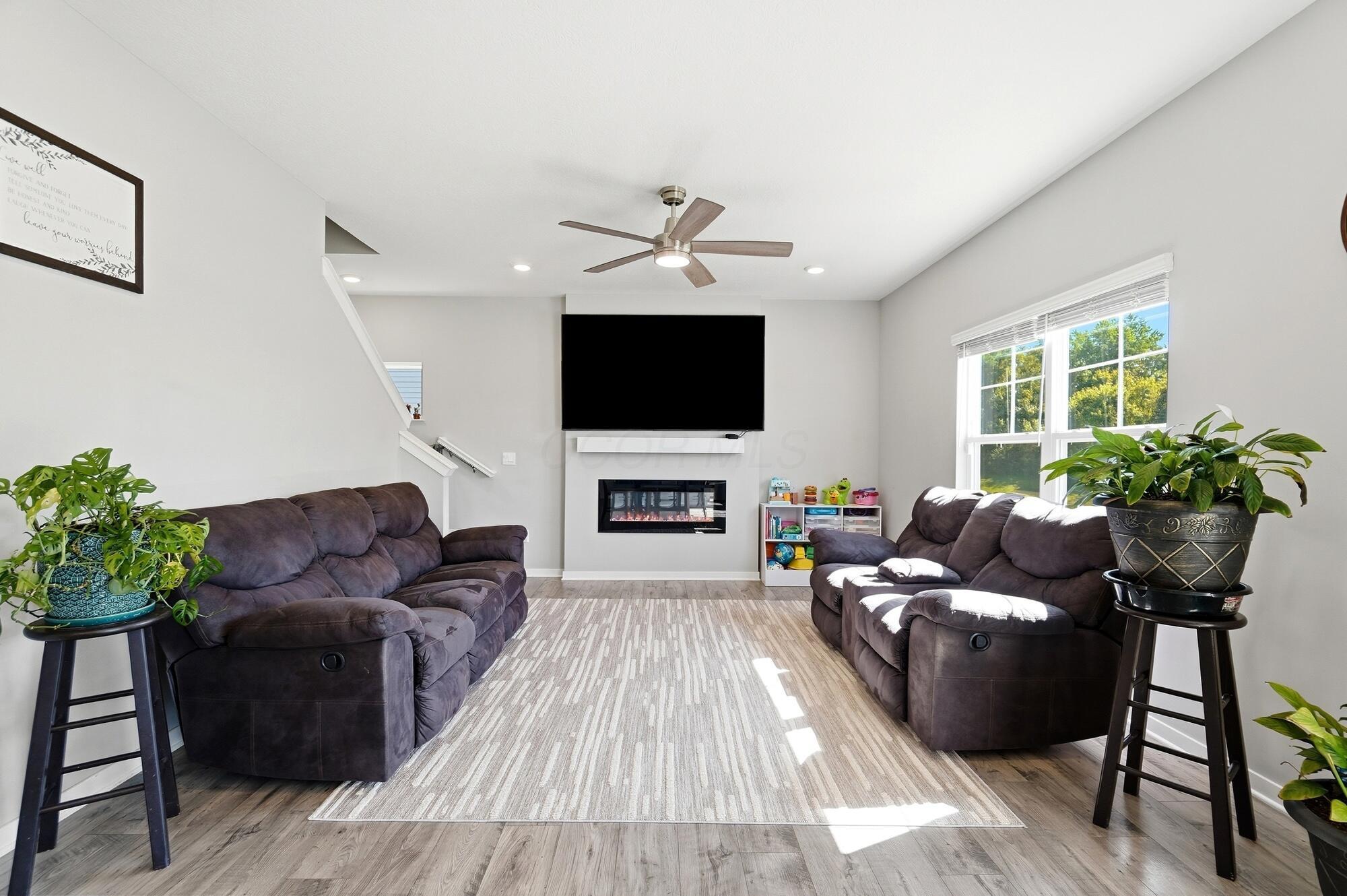 283 Sandburg Drive