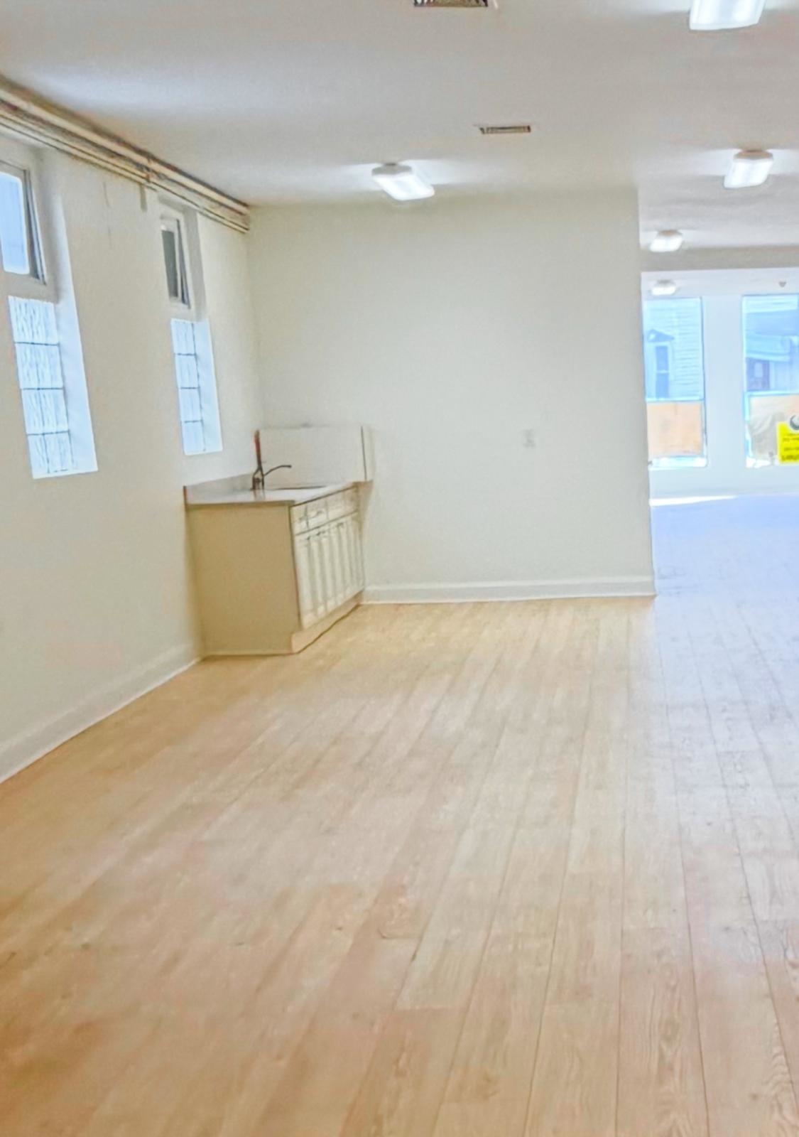 6029 HUDSON AVE Unit: 1