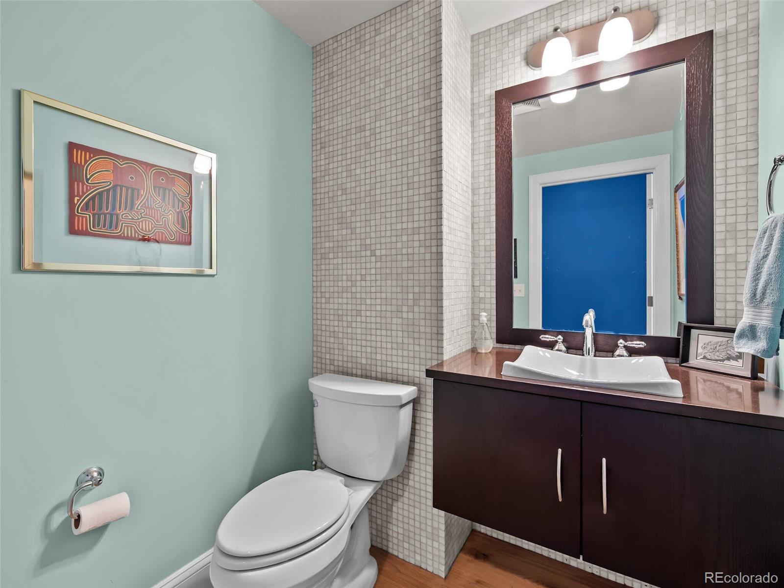 2001 Lincoln Street Unit: 2724