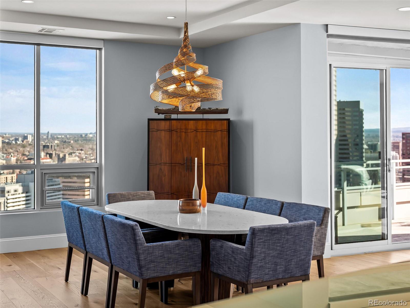 2001 Lincoln Street Unit: 2724