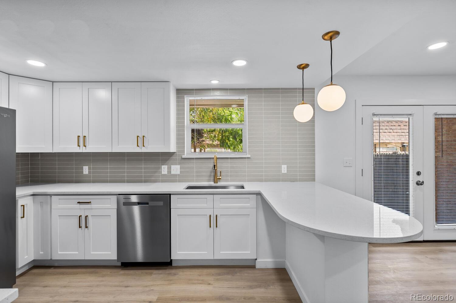 1200 S Monaco Street Parkway Unit: 27