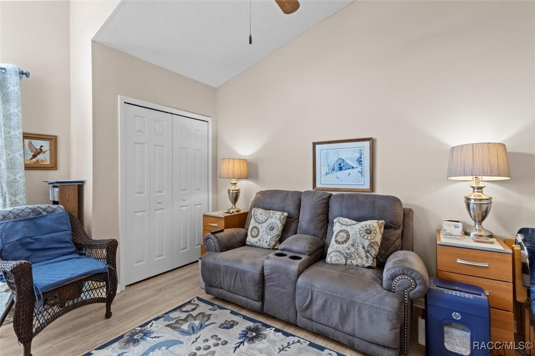 158 N Skyflower Point