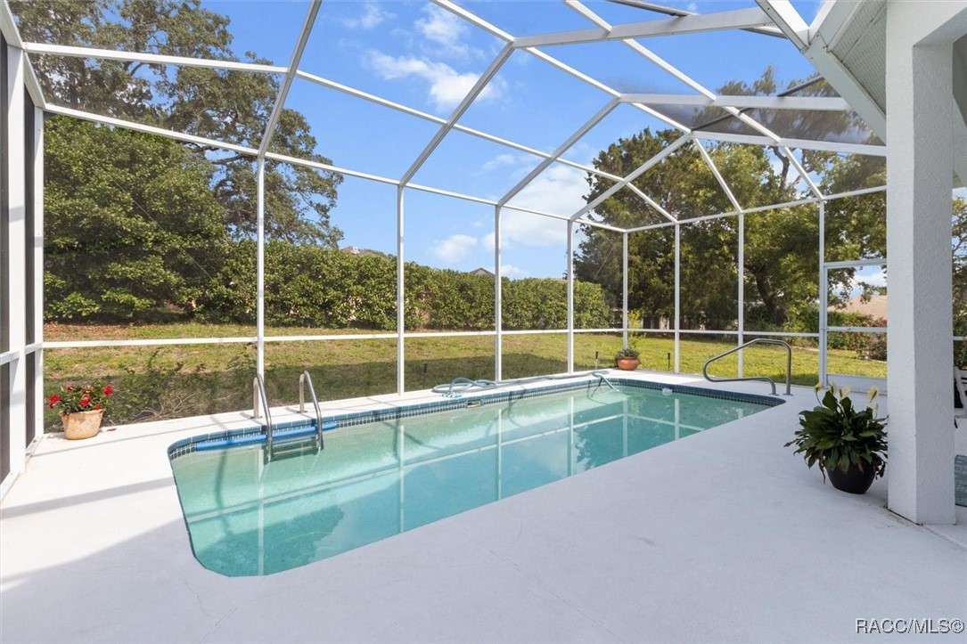158 N Skyflower Point