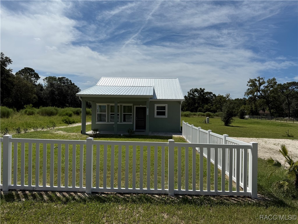 5838 W Green Acres Street