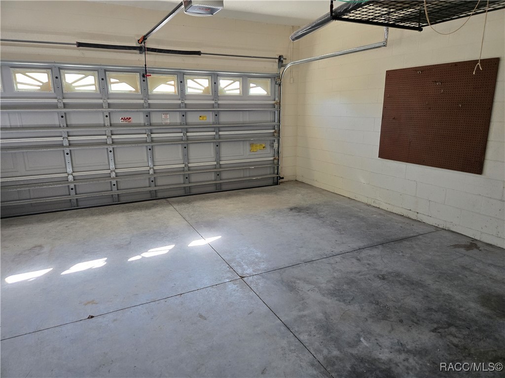 2846 N Kittery Point