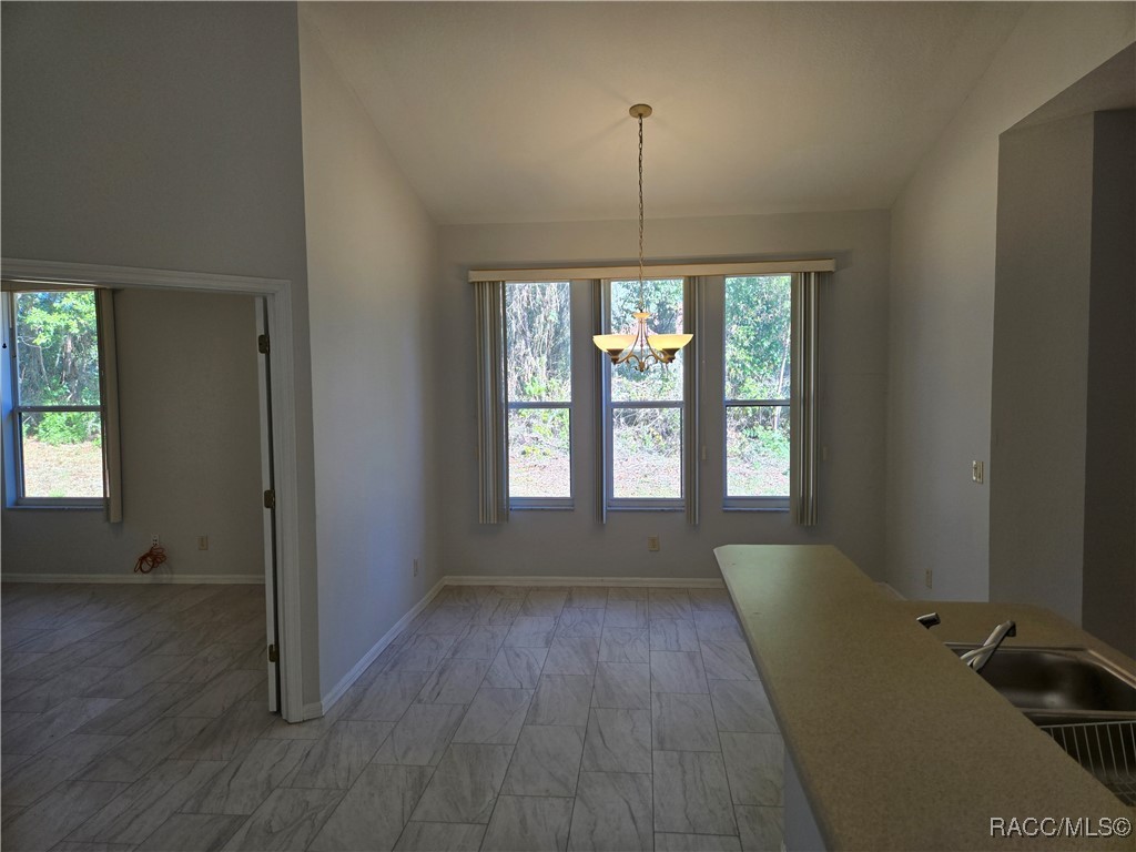 2846 N Kittery Point