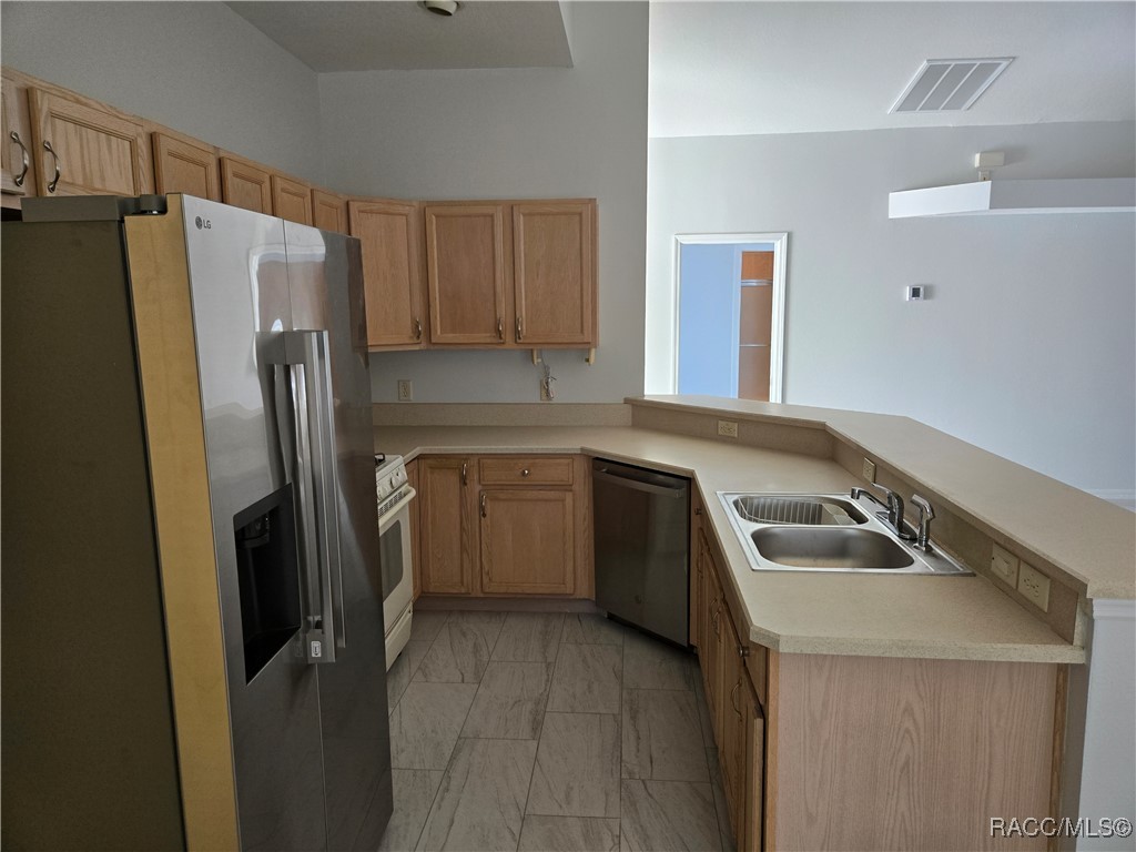 2846 N Kittery Point