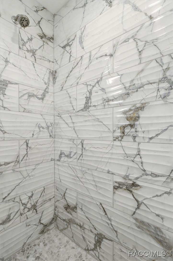 11372 W Bayshore Drive