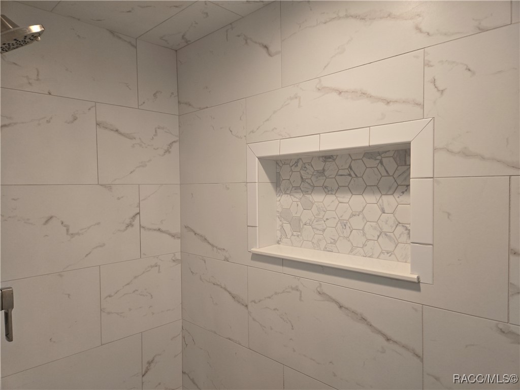 11599 W Kingfisher Court