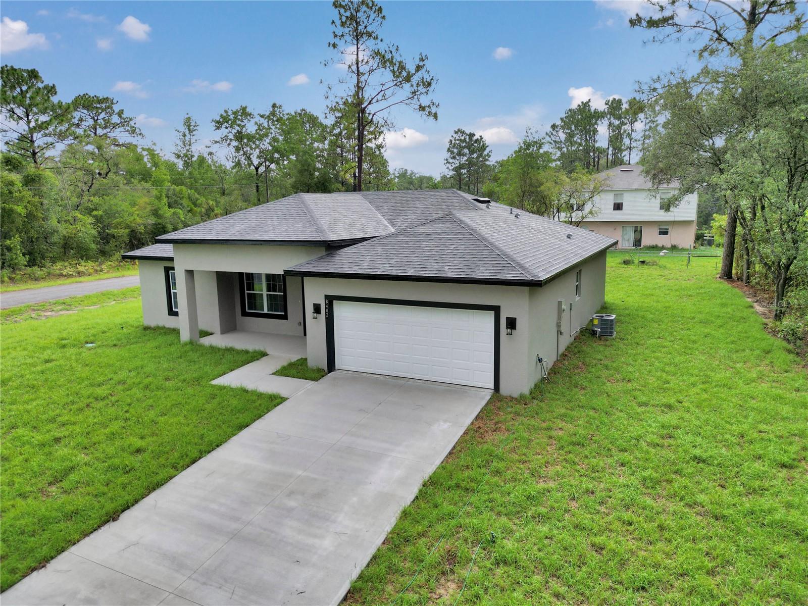 8402 N TEMPEST DR