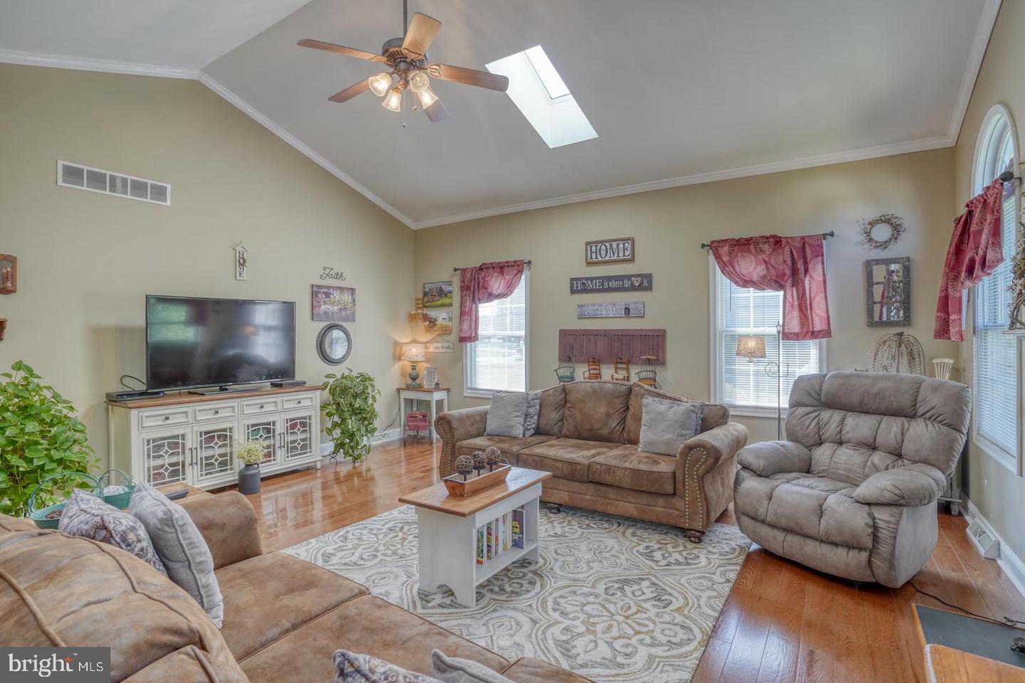 352 Chestnut Ridge Dr