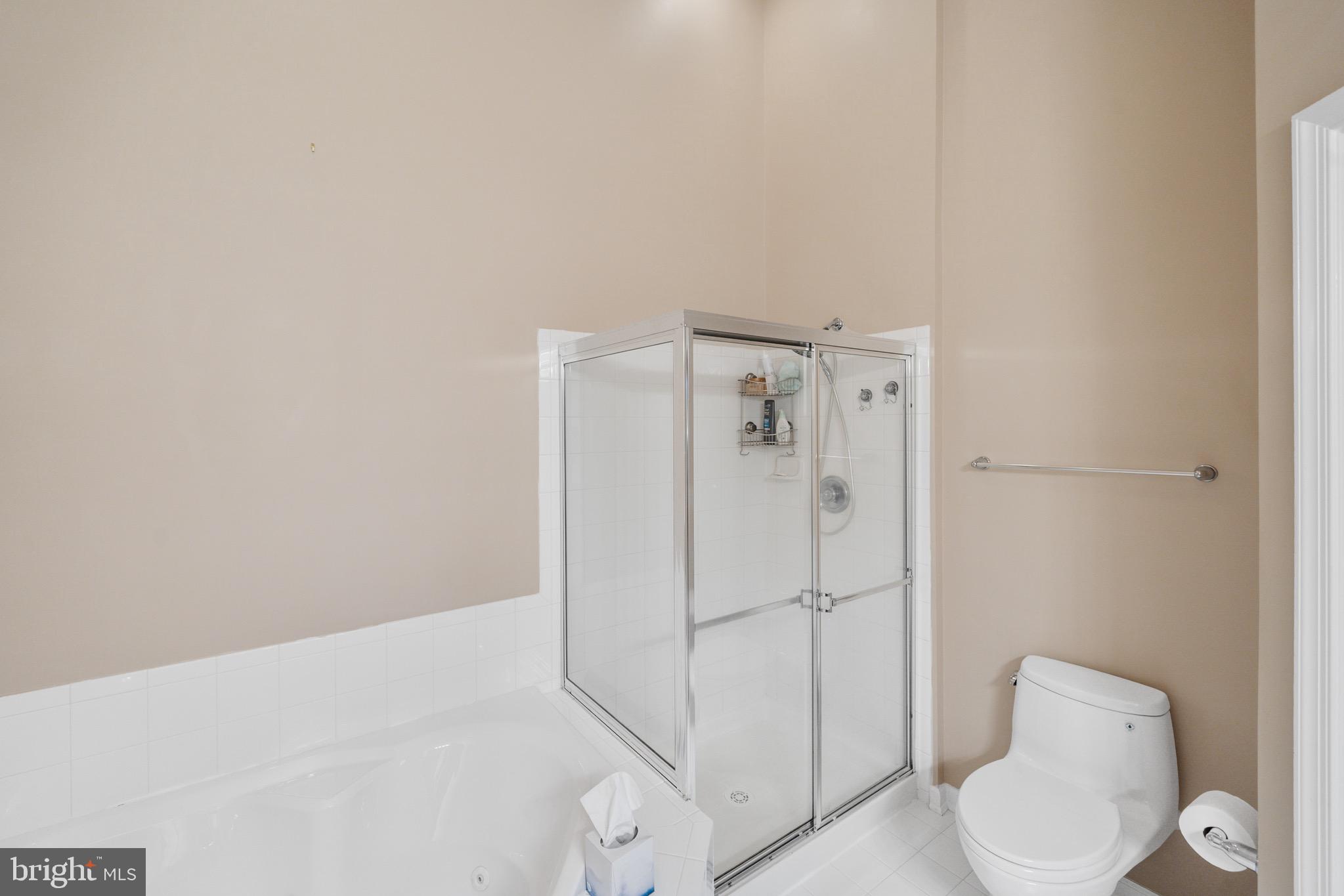 30019 Eagle Point Dr #2d