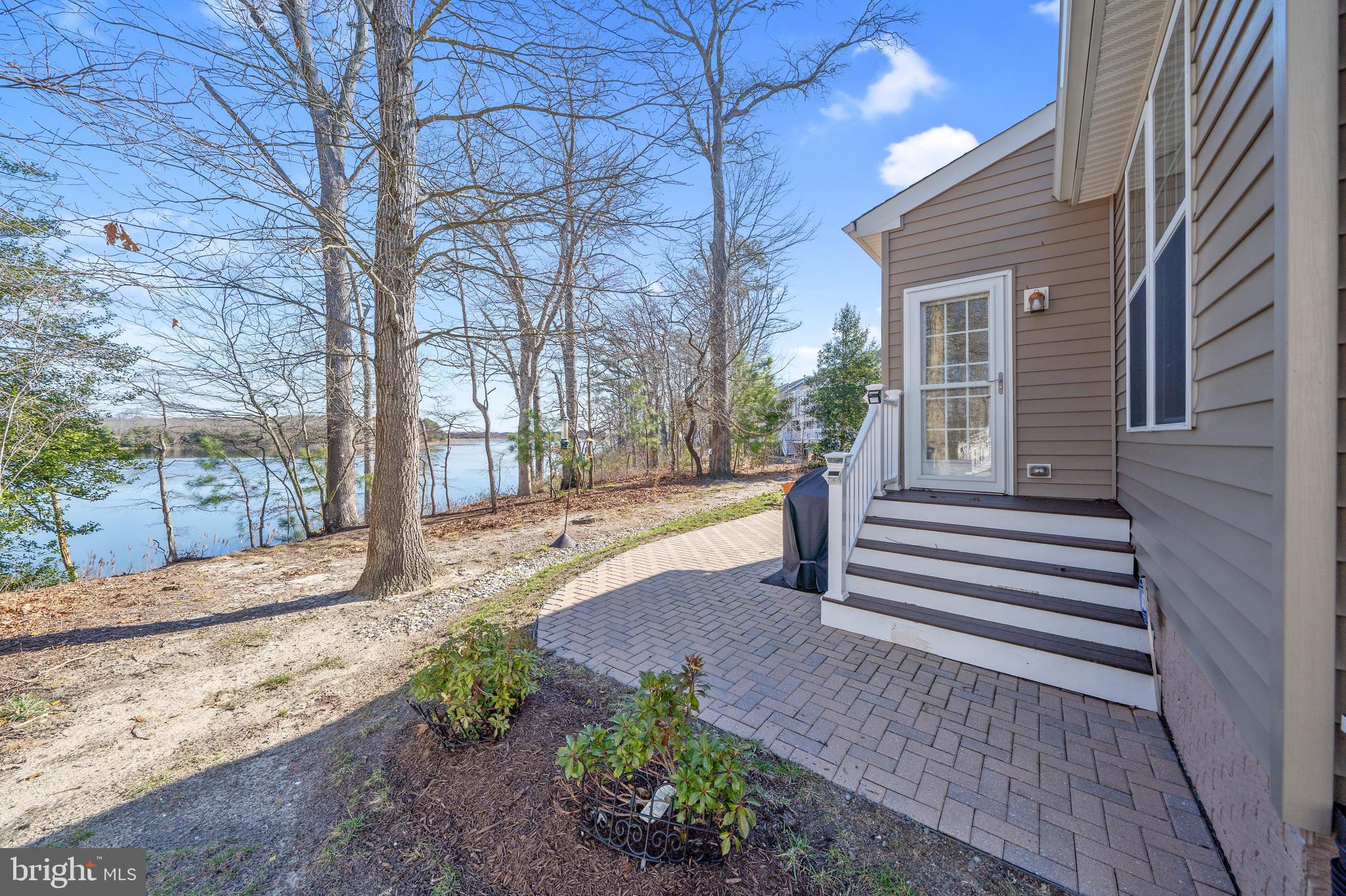 30019 Eagle Point Dr #2d