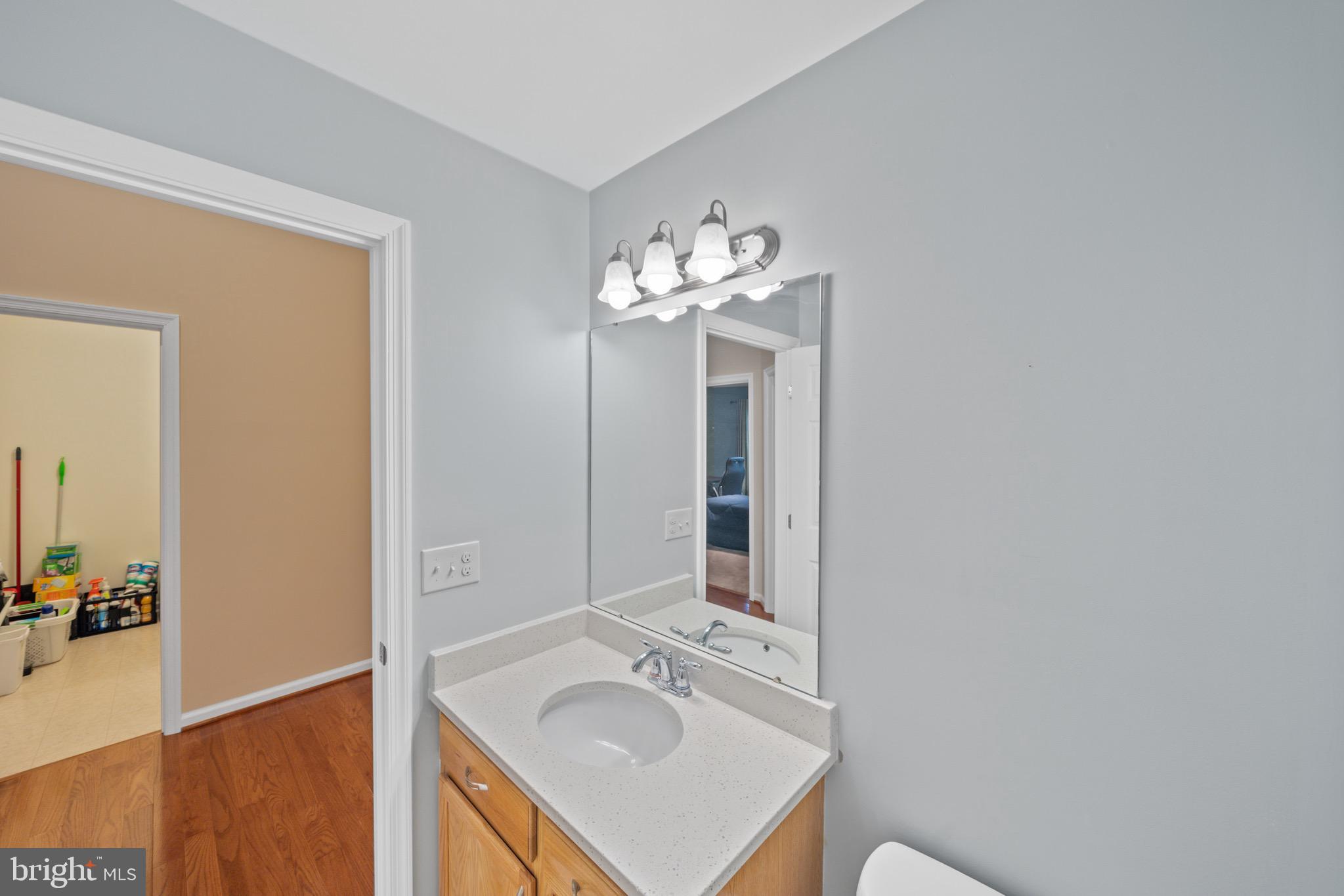 30019 Eagle Point Dr #2d