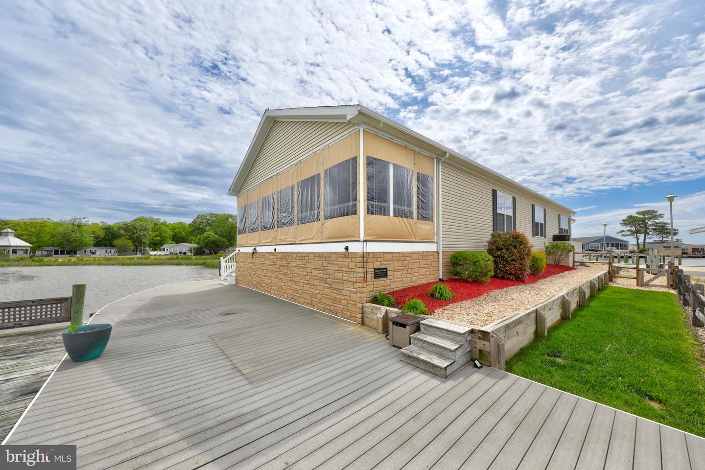 34289 River Rd #55085