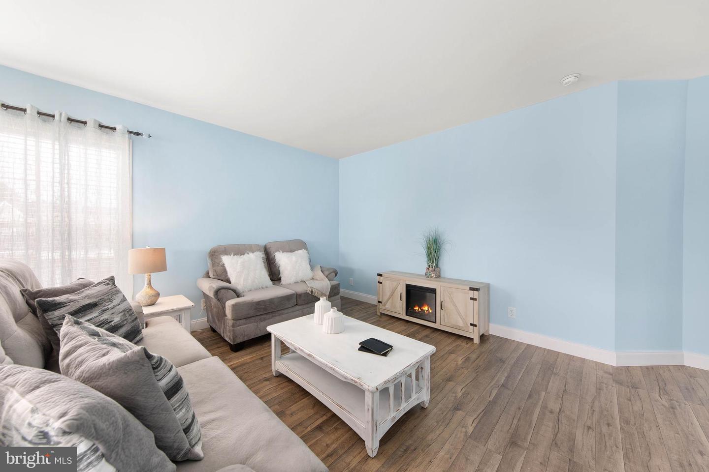 34289 River Rd #55085